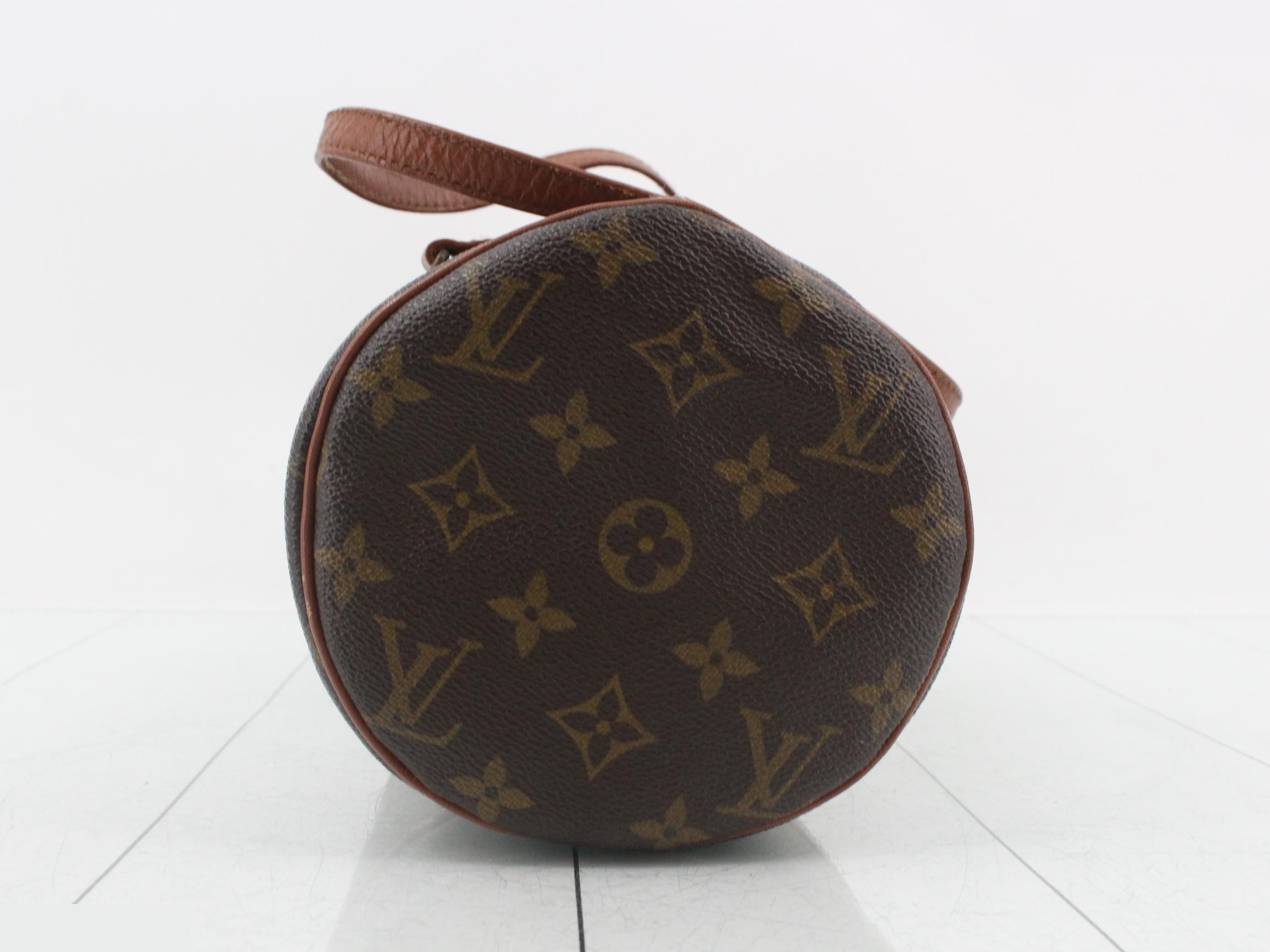 Papillon 30 with pouch — view 3