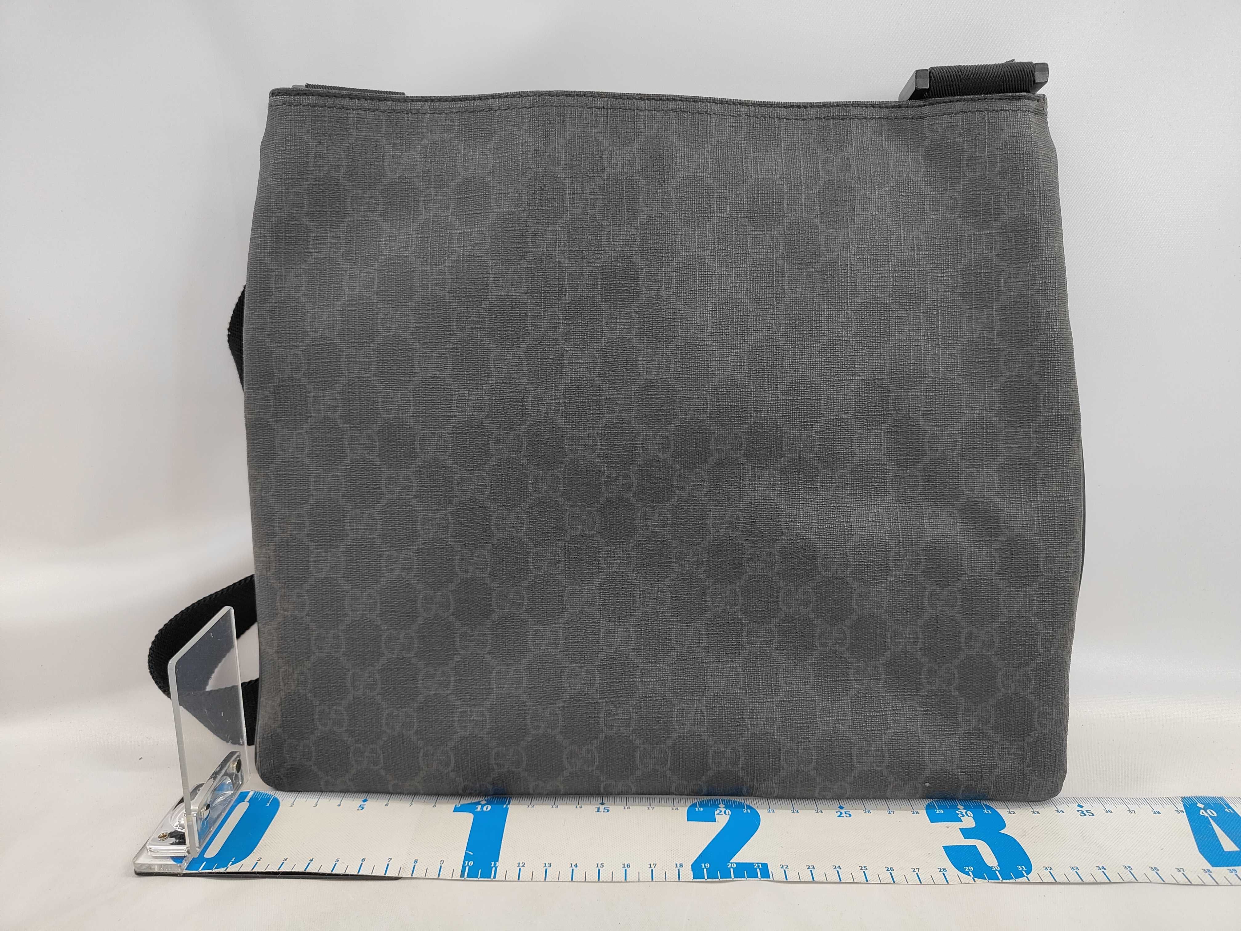 shoulder bag — view 2
