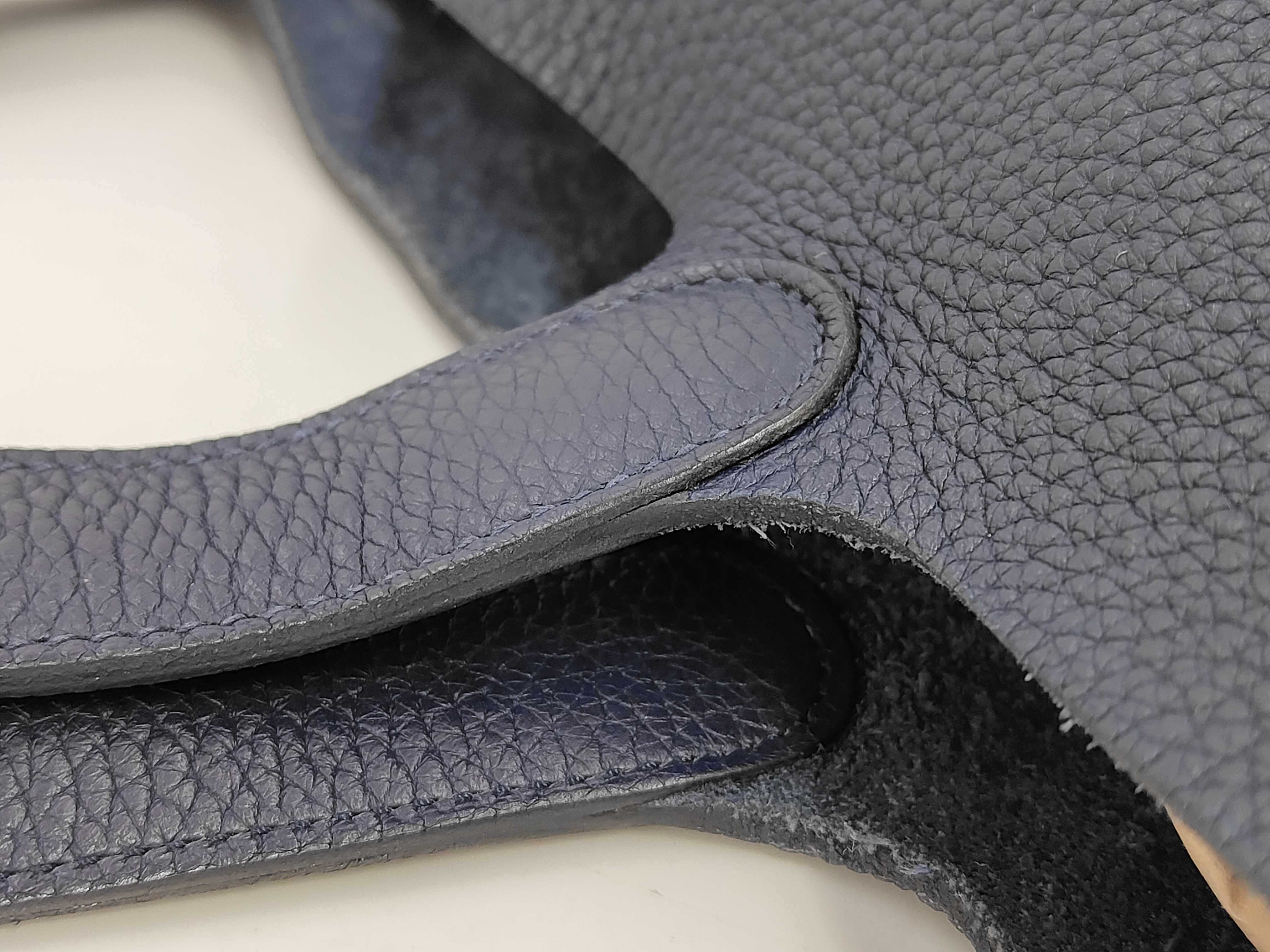 Picotin Lock MM Taurillon Leather, Blue Nuit, X Stamp, Silver Handbag — view 5