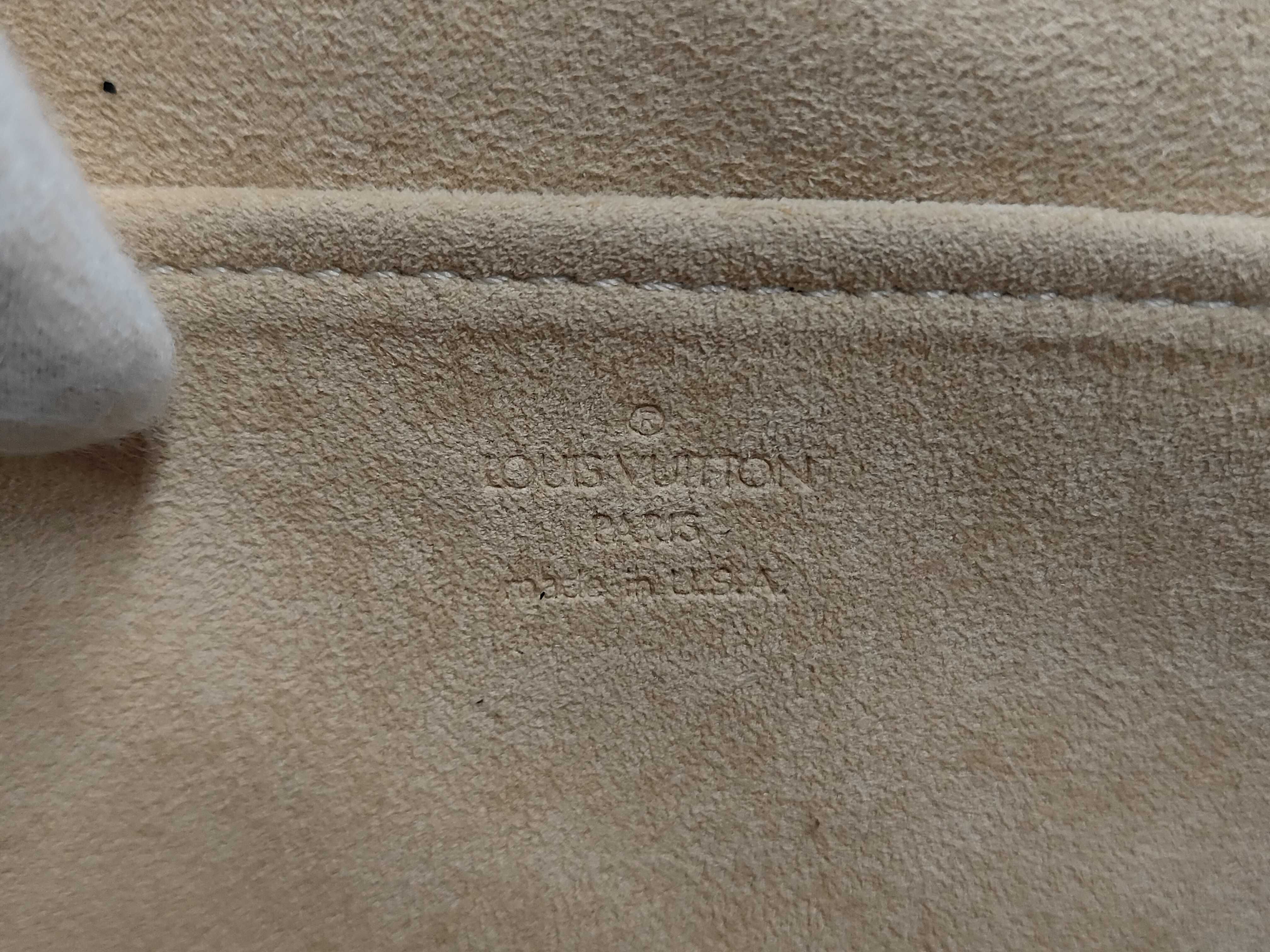 Monogram Louis Vuitton Monogram Pochette Twin GM SD0040 Wallet — view 8