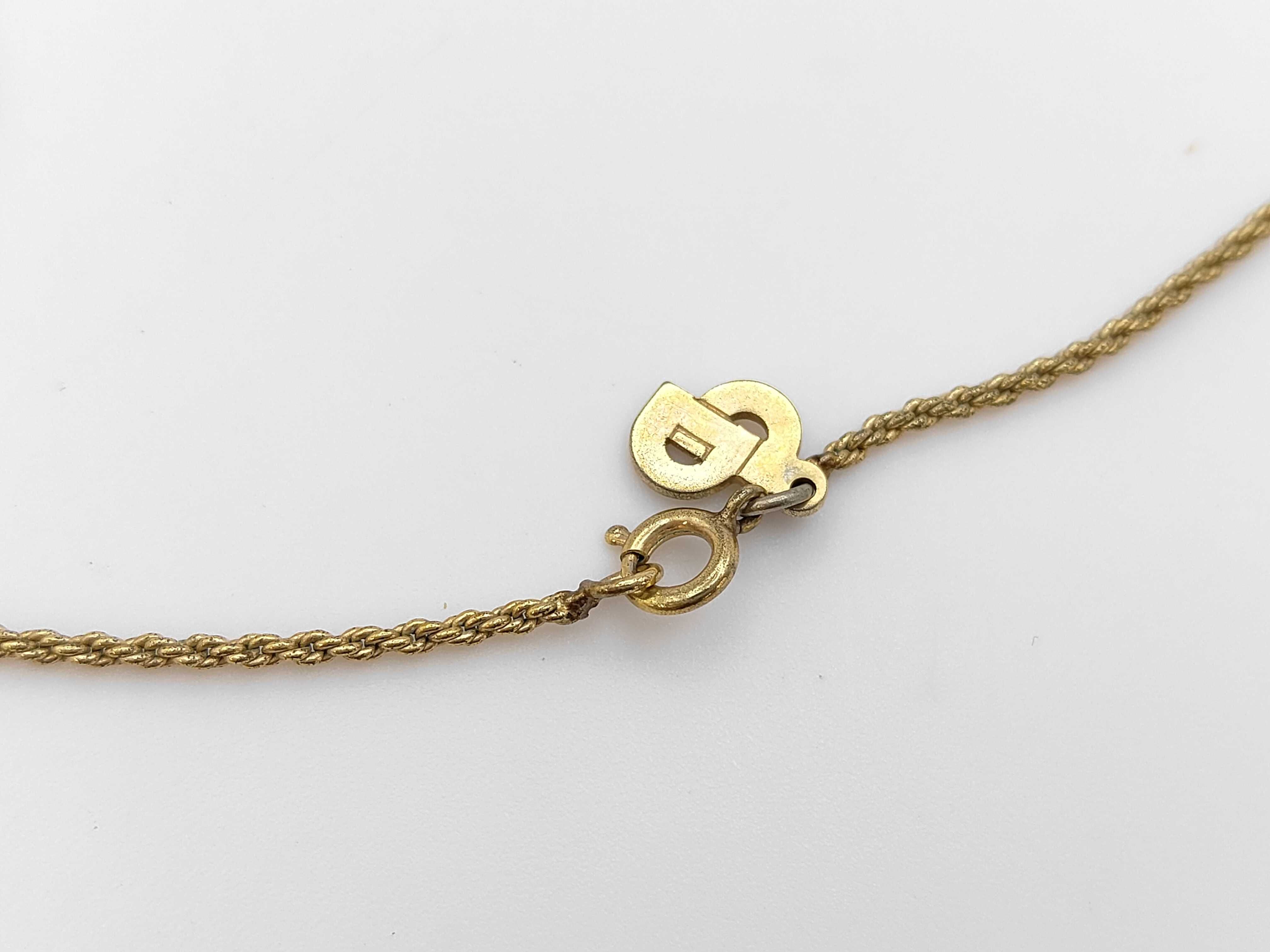 necklace — view 4