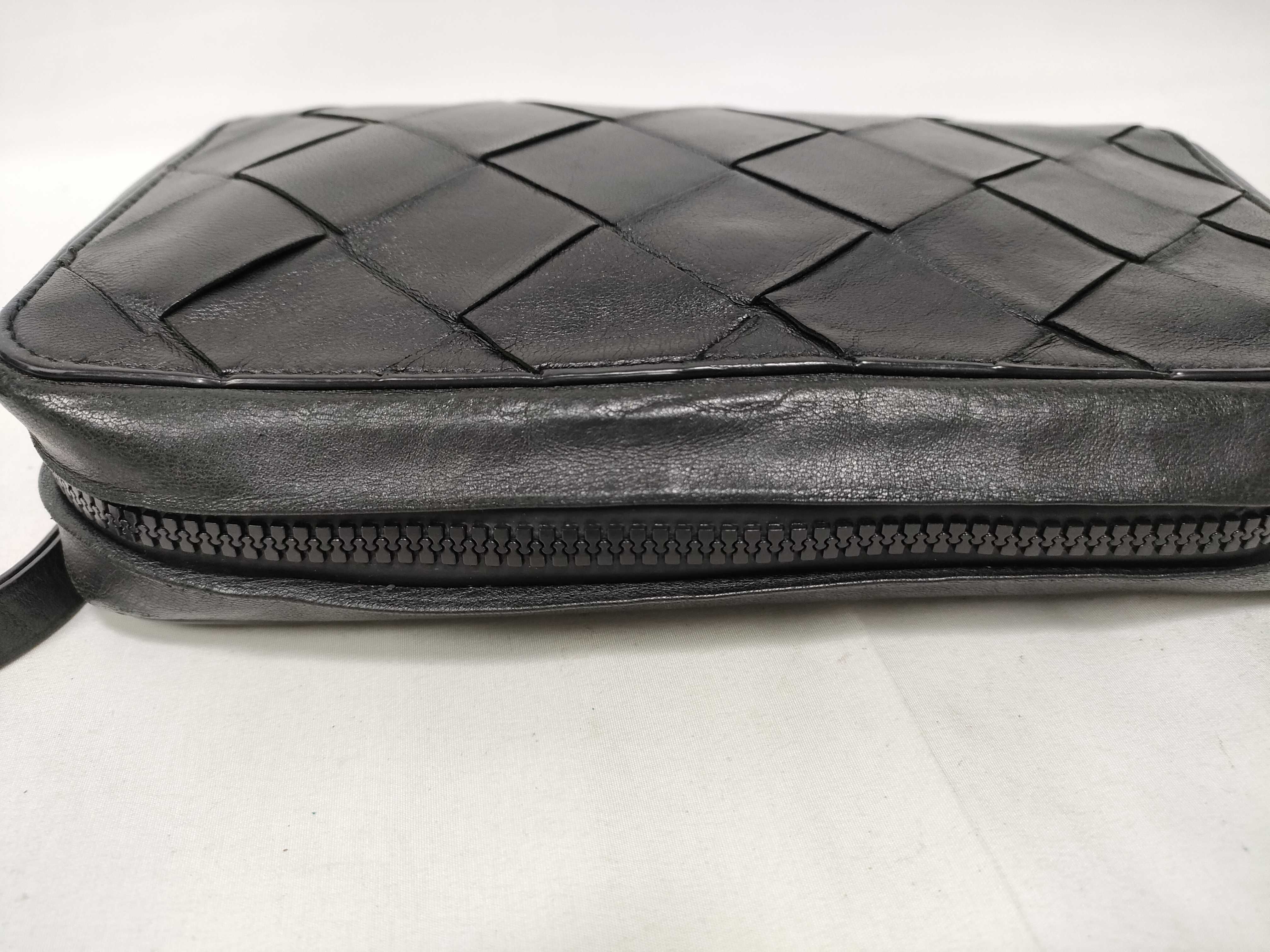 Maxi Intrecciato Leather Clutch Bag, Black — view 6