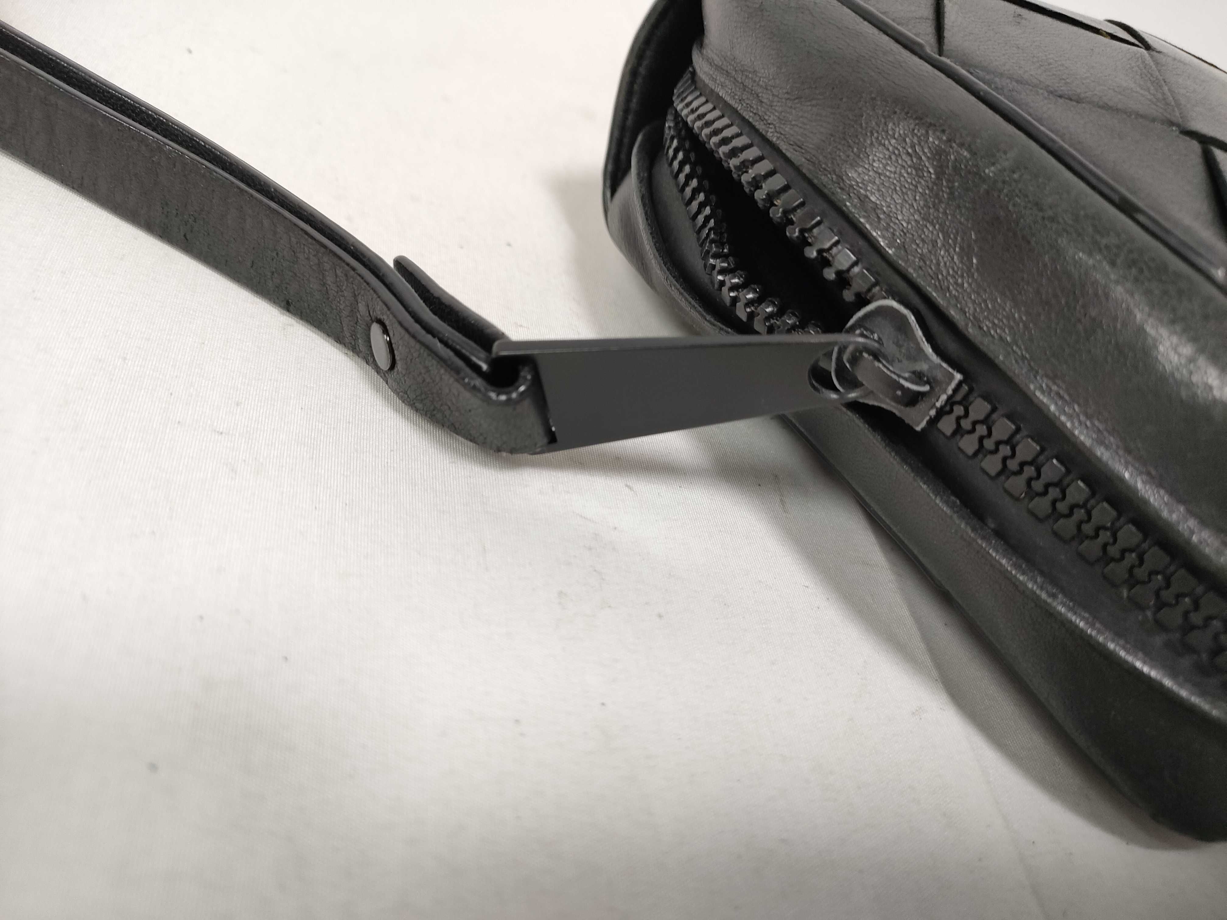 Maxi Intrecciato Leather Clutch Bag, Black — view 7