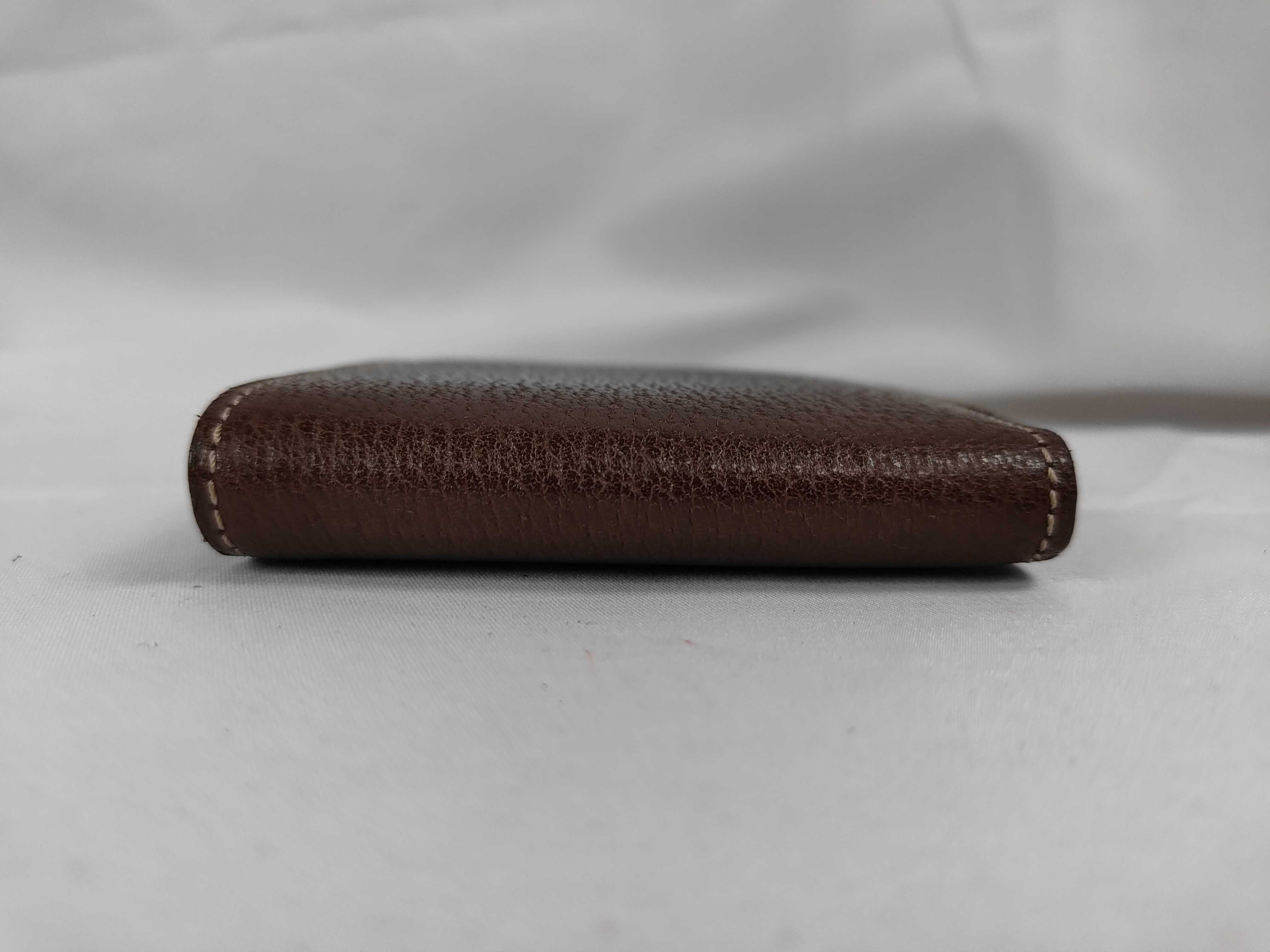 wallet — view 3