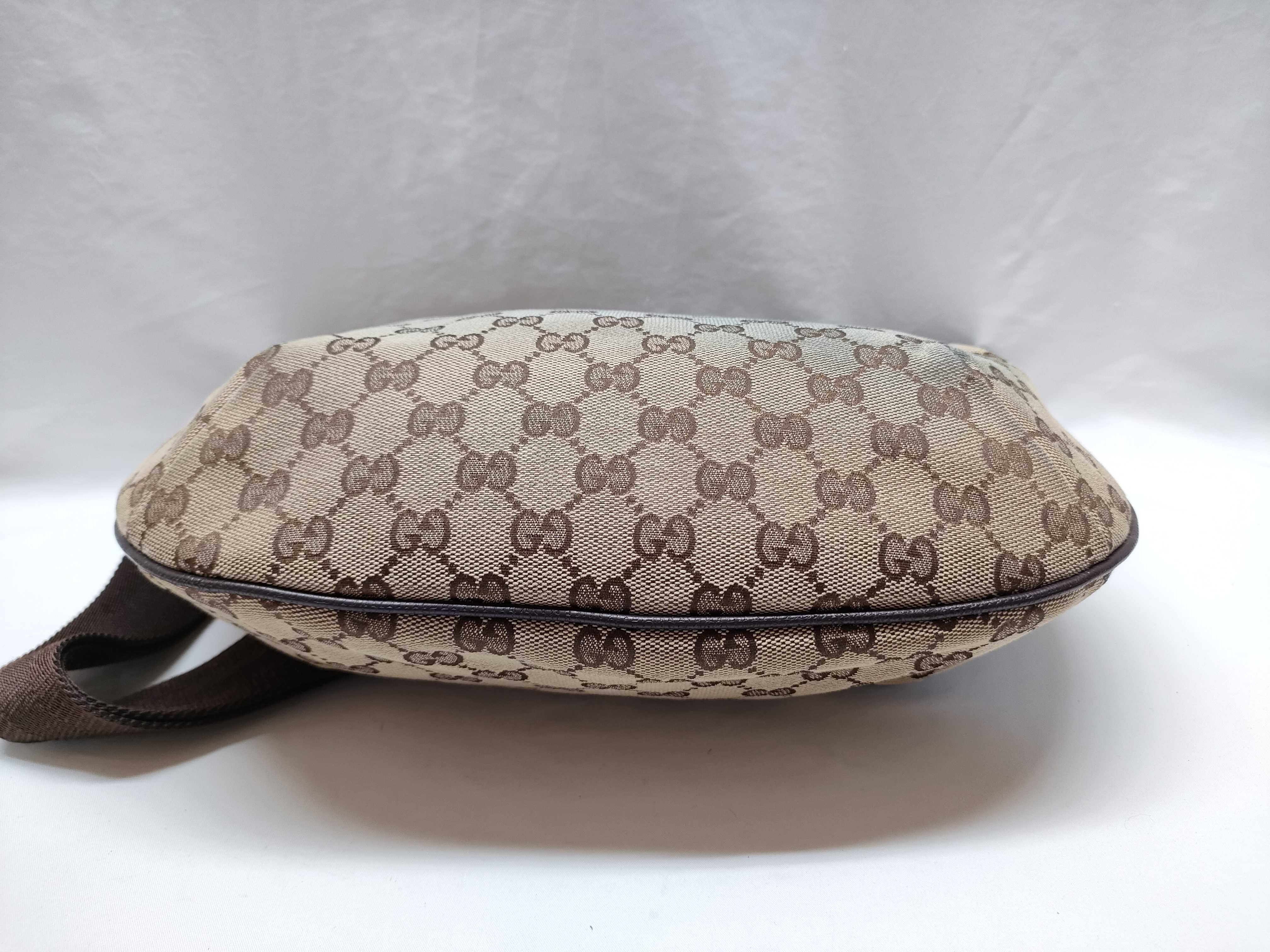 GG Canvas Shoulder Bag, Brown — view 3