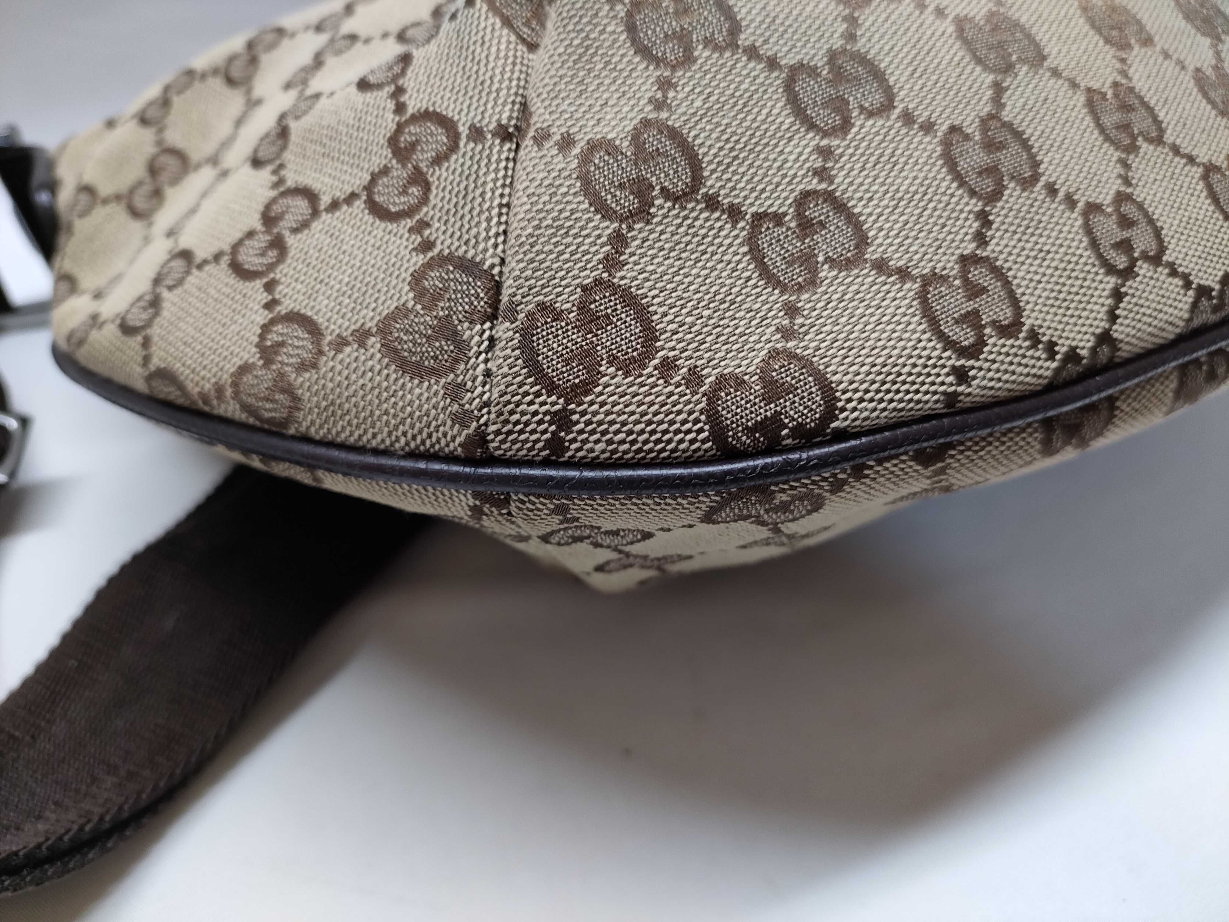 GG Canvas Shoulder Bag, Brown — view 5
