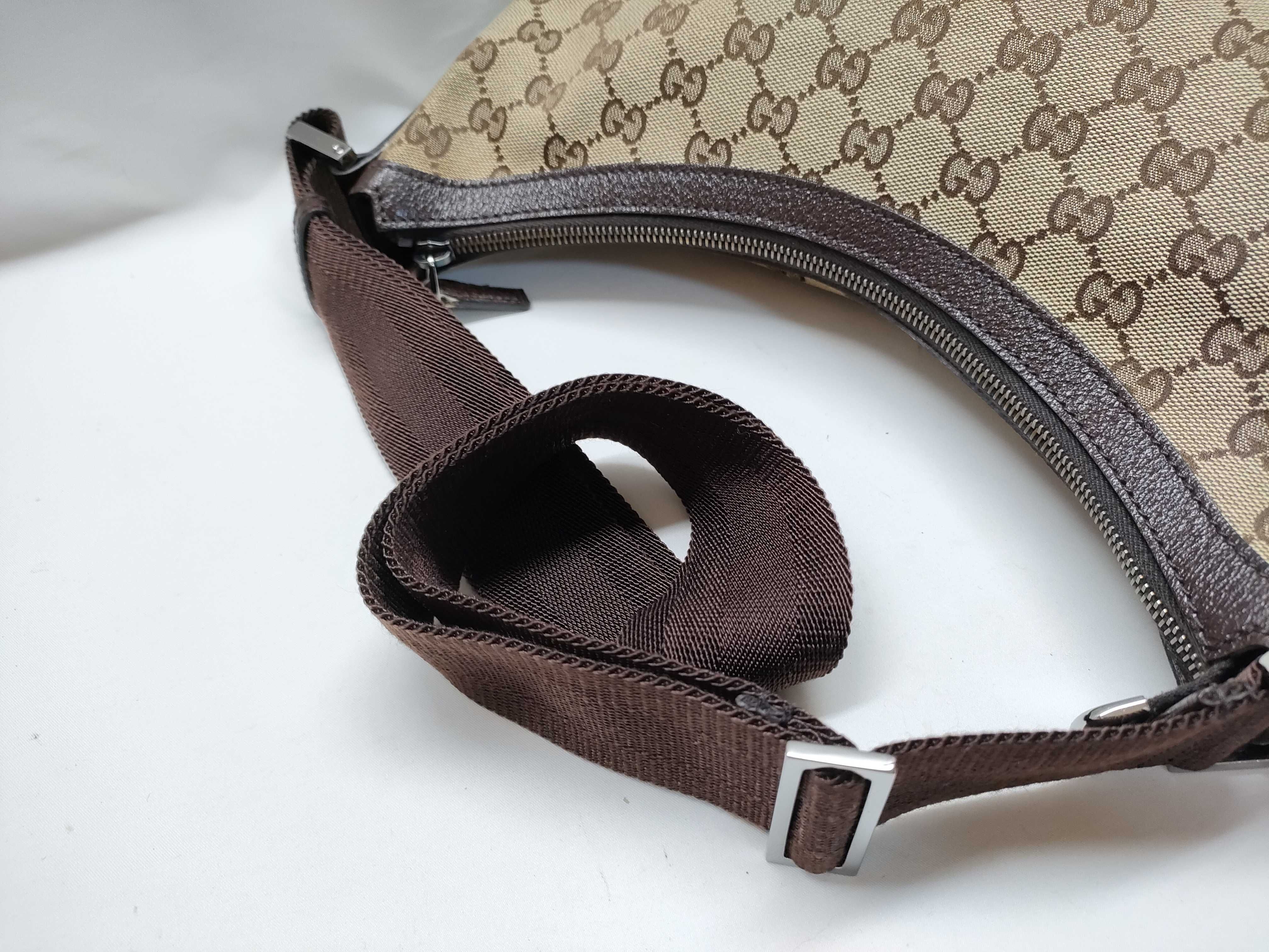 GG Canvas Shoulder Bag, Brown — view 7