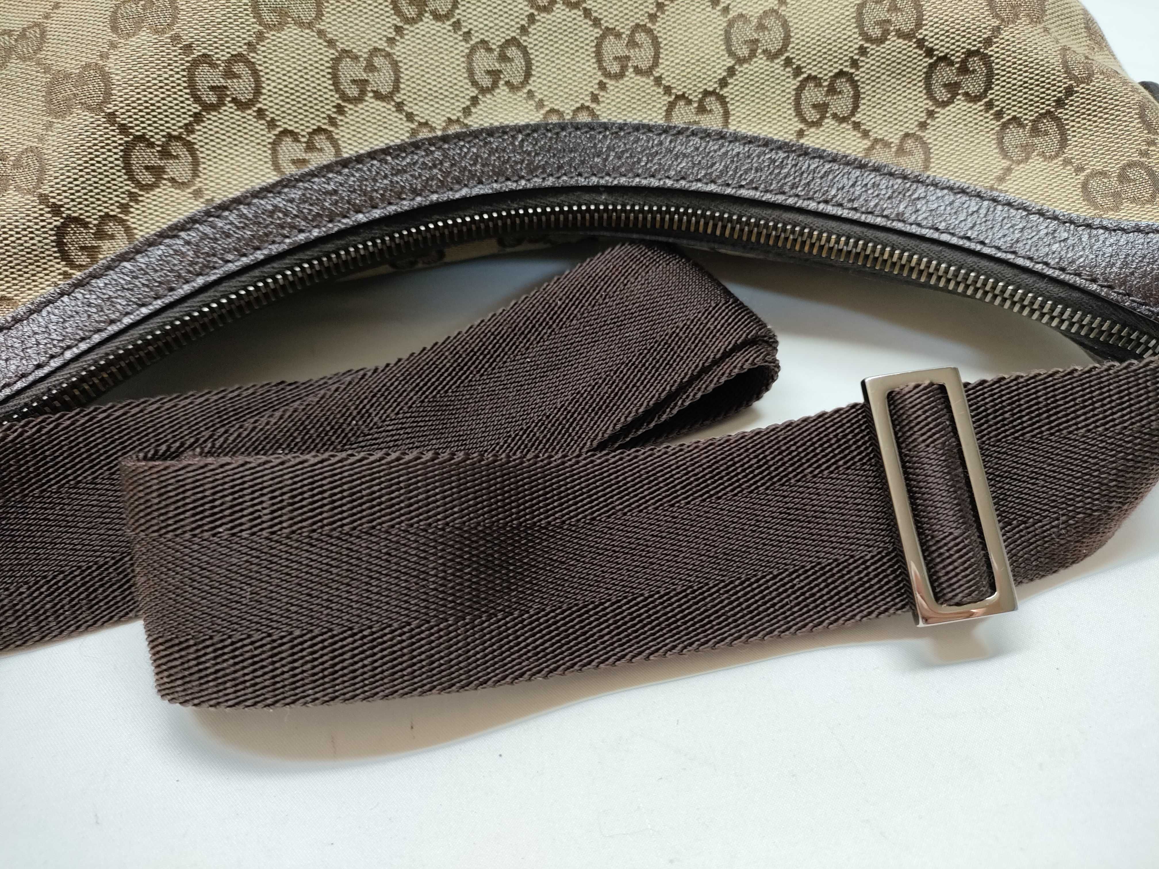 GG Canvas Shoulder Bag, Brown — view 8