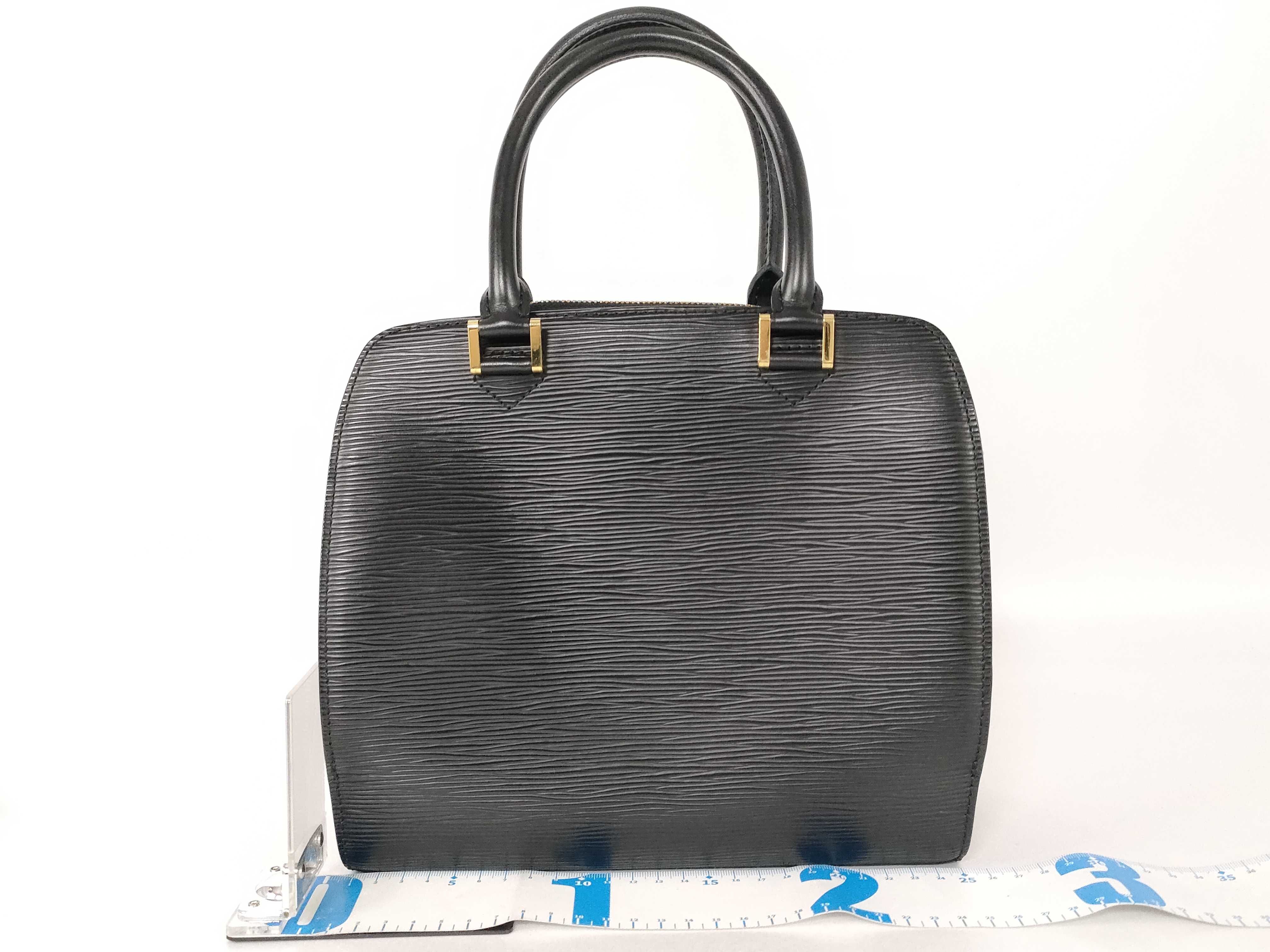 Epi Leather Pont Neuf MI0998 Black Handbag (VO8457) — view 2