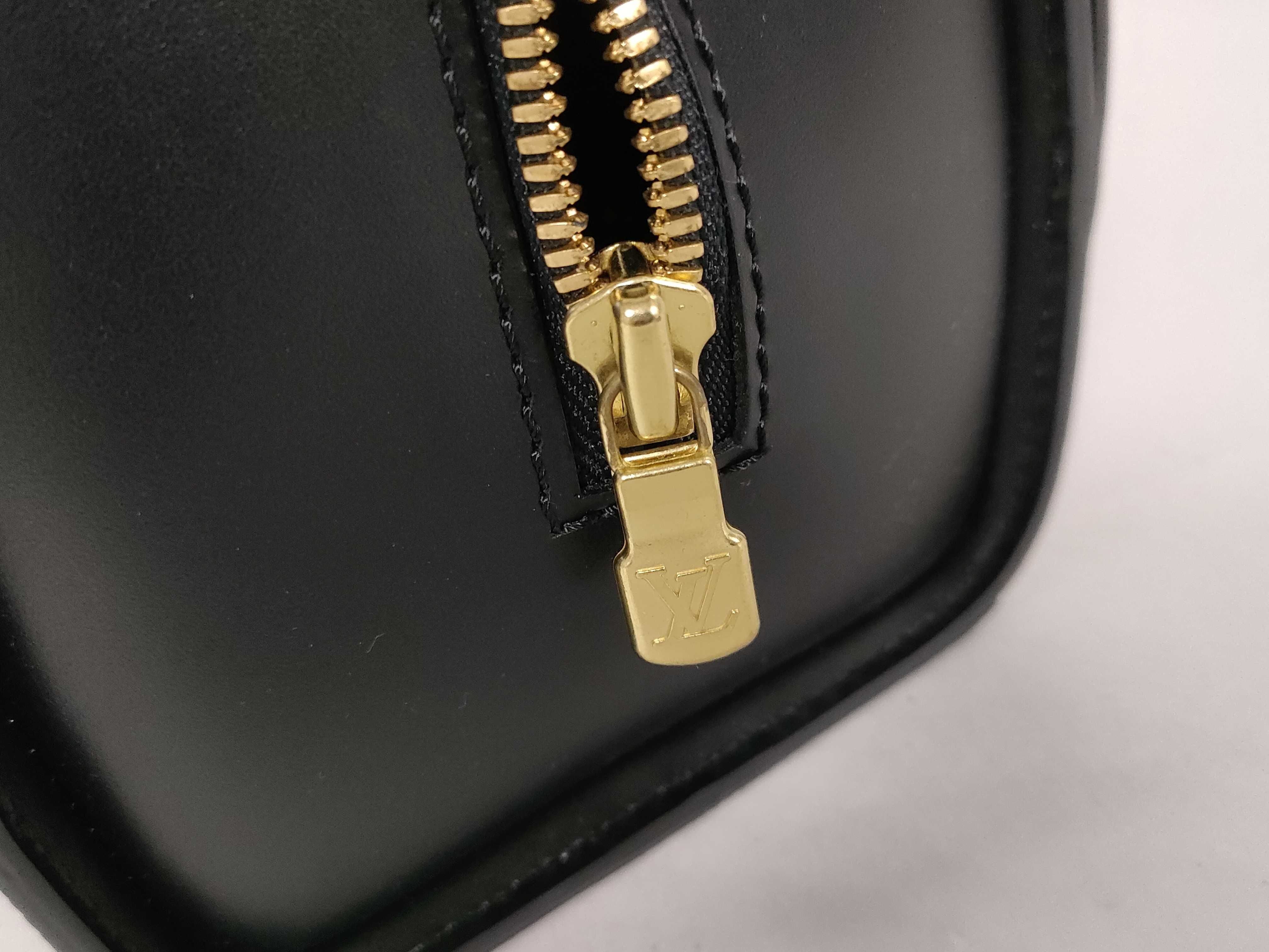 Epi Leather Pont Neuf MI0998 Black Handbag (VO8457) — view 14