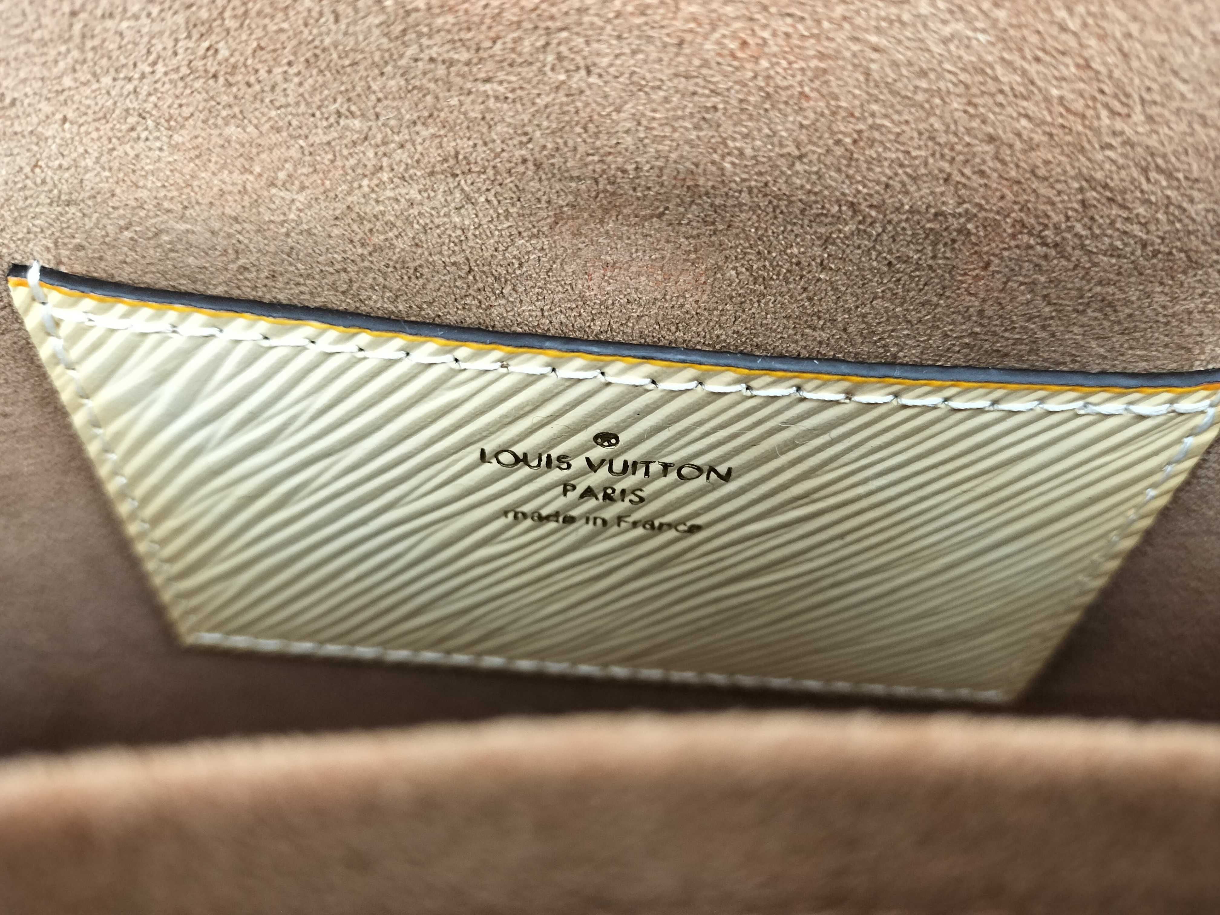 Epi Twist MM Shoulder Bag — view 14