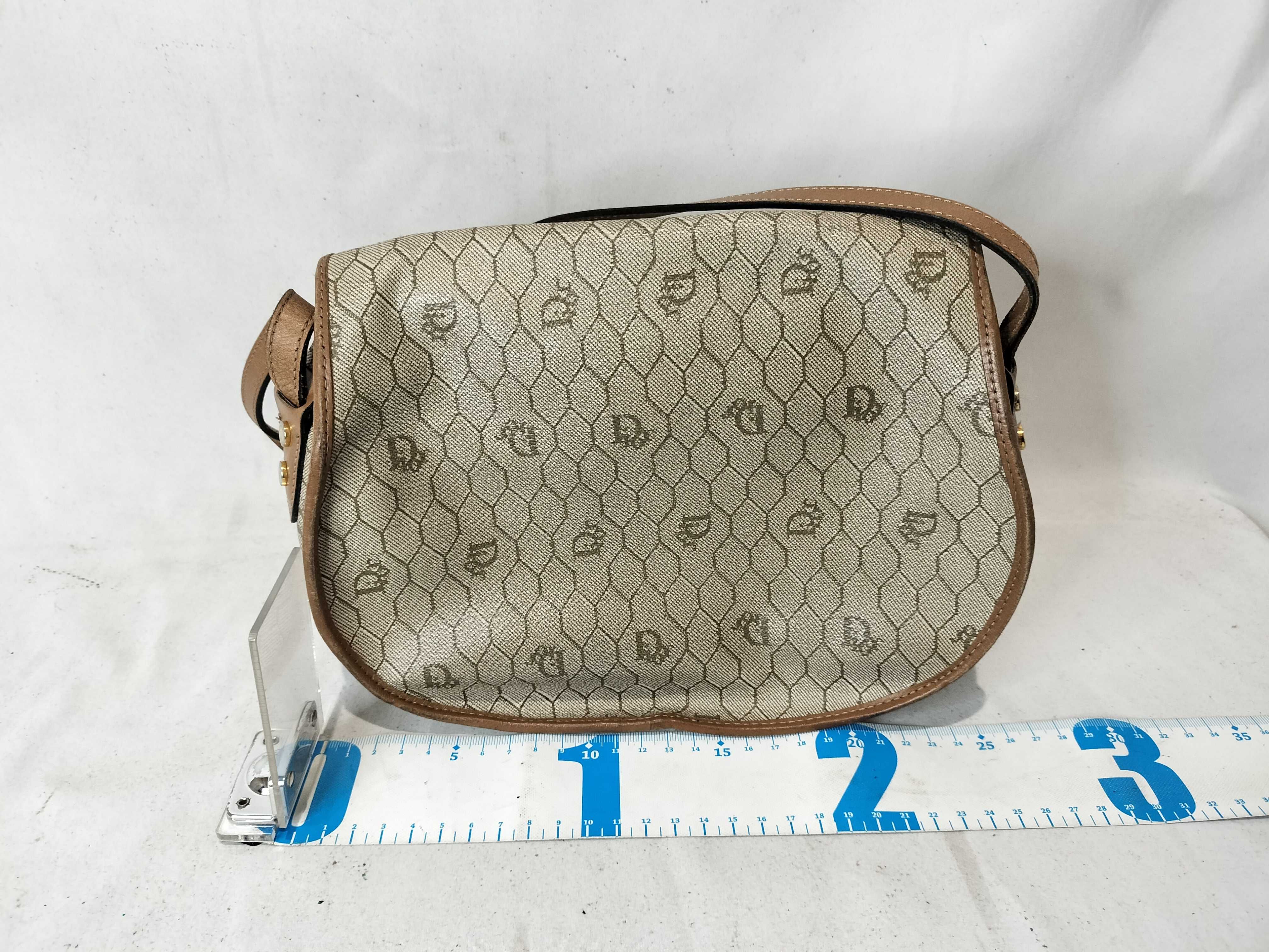 Honeycomb Shoulder Bag — view 3