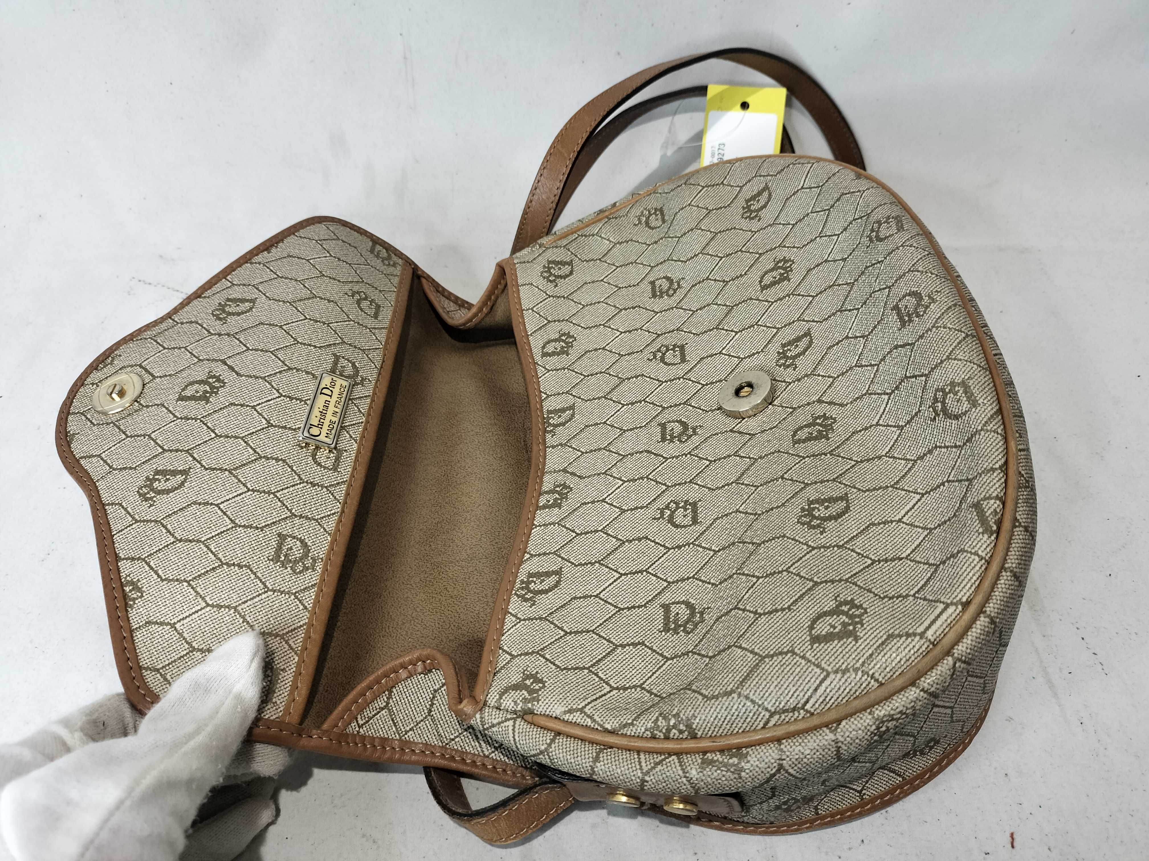 Honeycomb Shoulder Bag — view 9