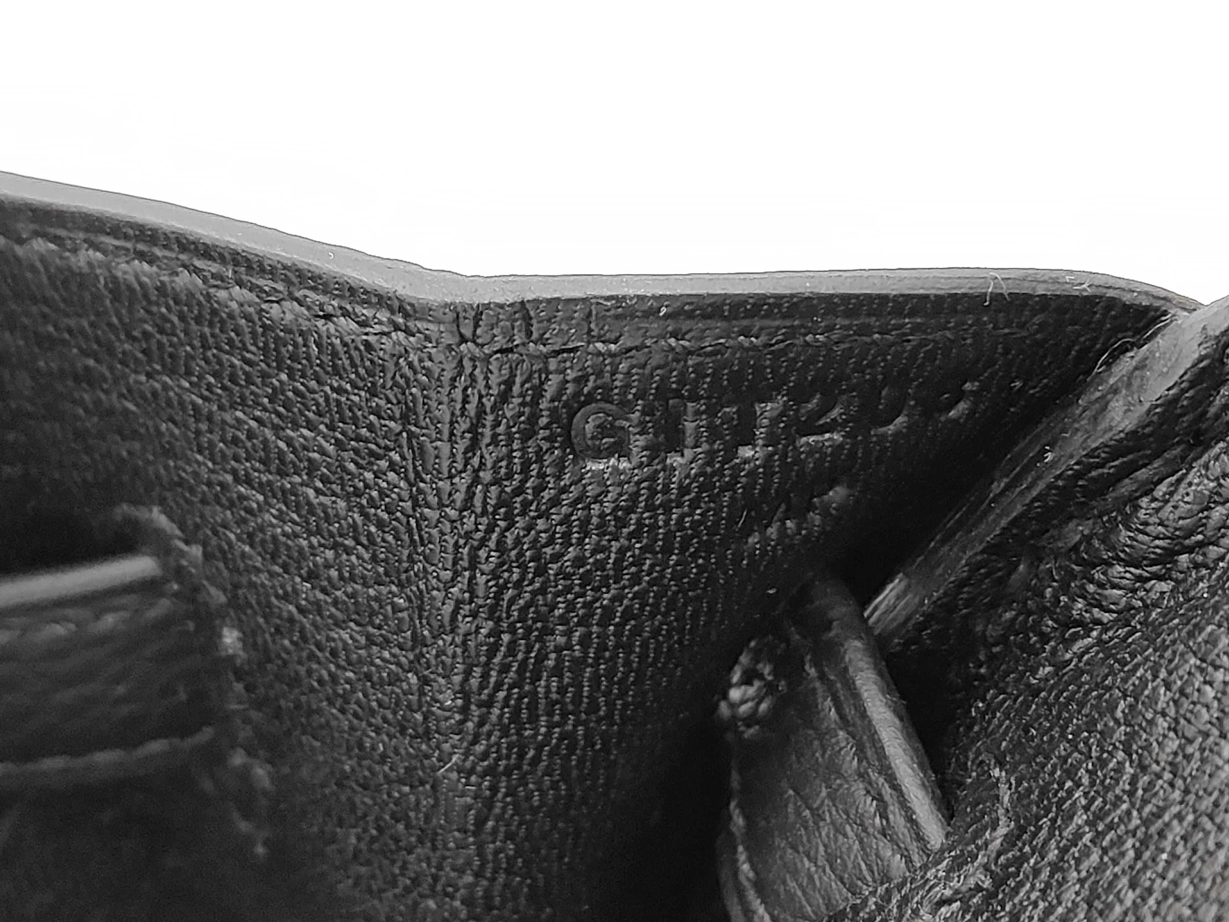 Birkin 25 Togo Black G Stamp Gold Hardware Handbag — view 10