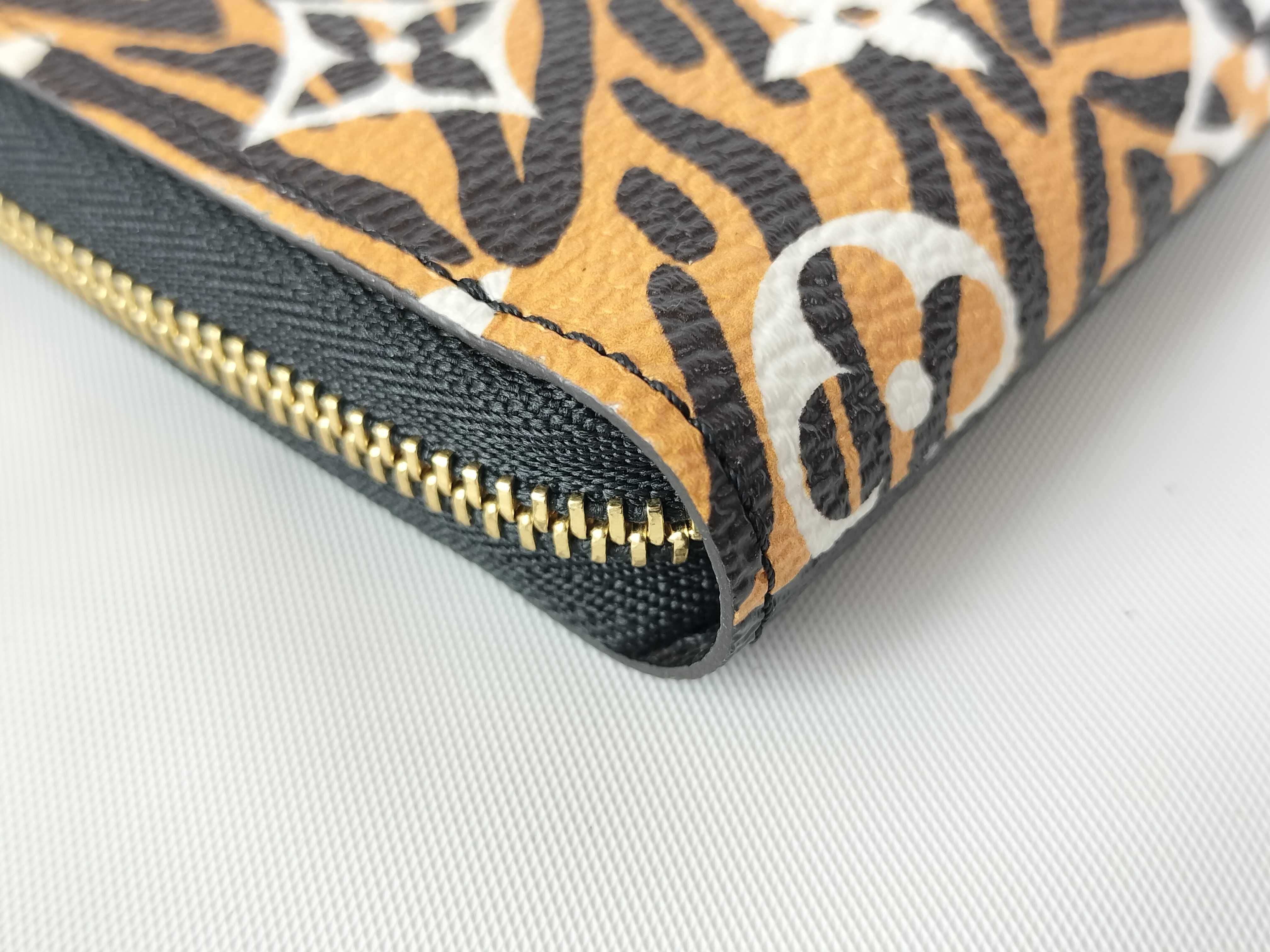 Monogram Jungle Zippy Coin Purse M67878 Wallet — view 2