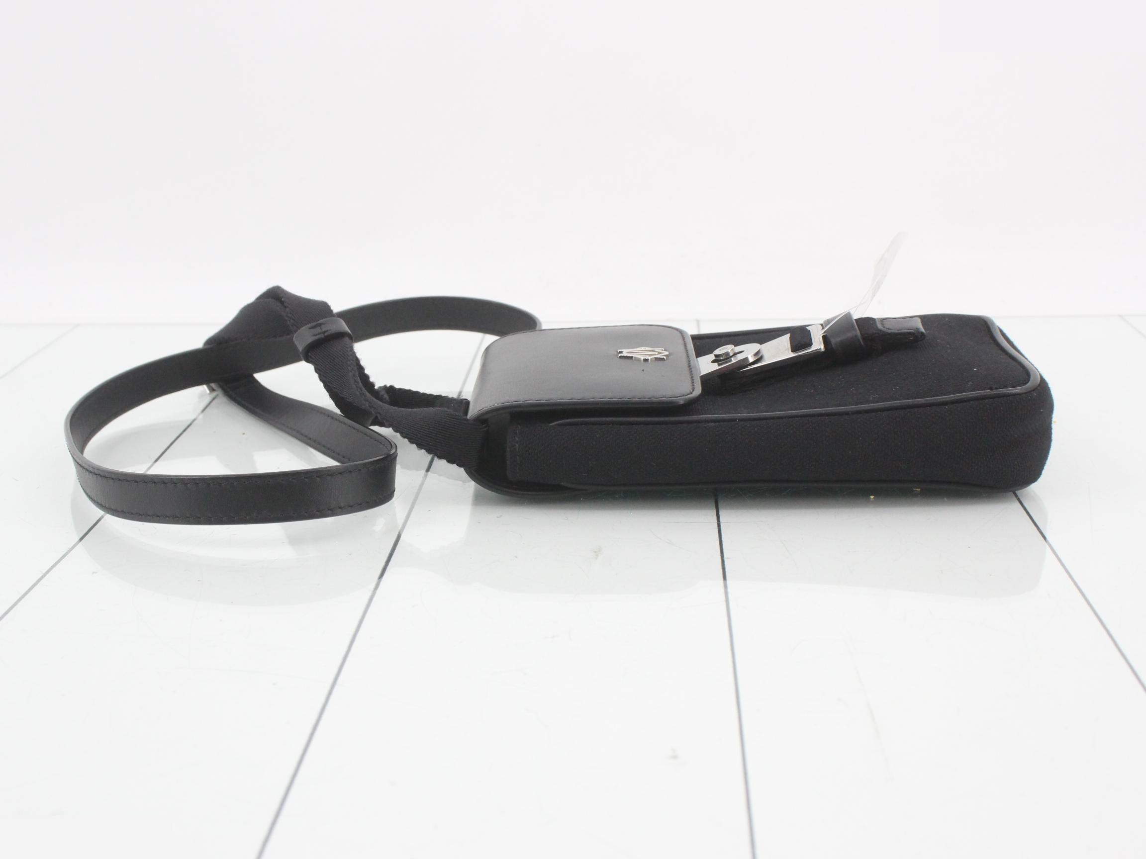 Smartphone pouch — view 4