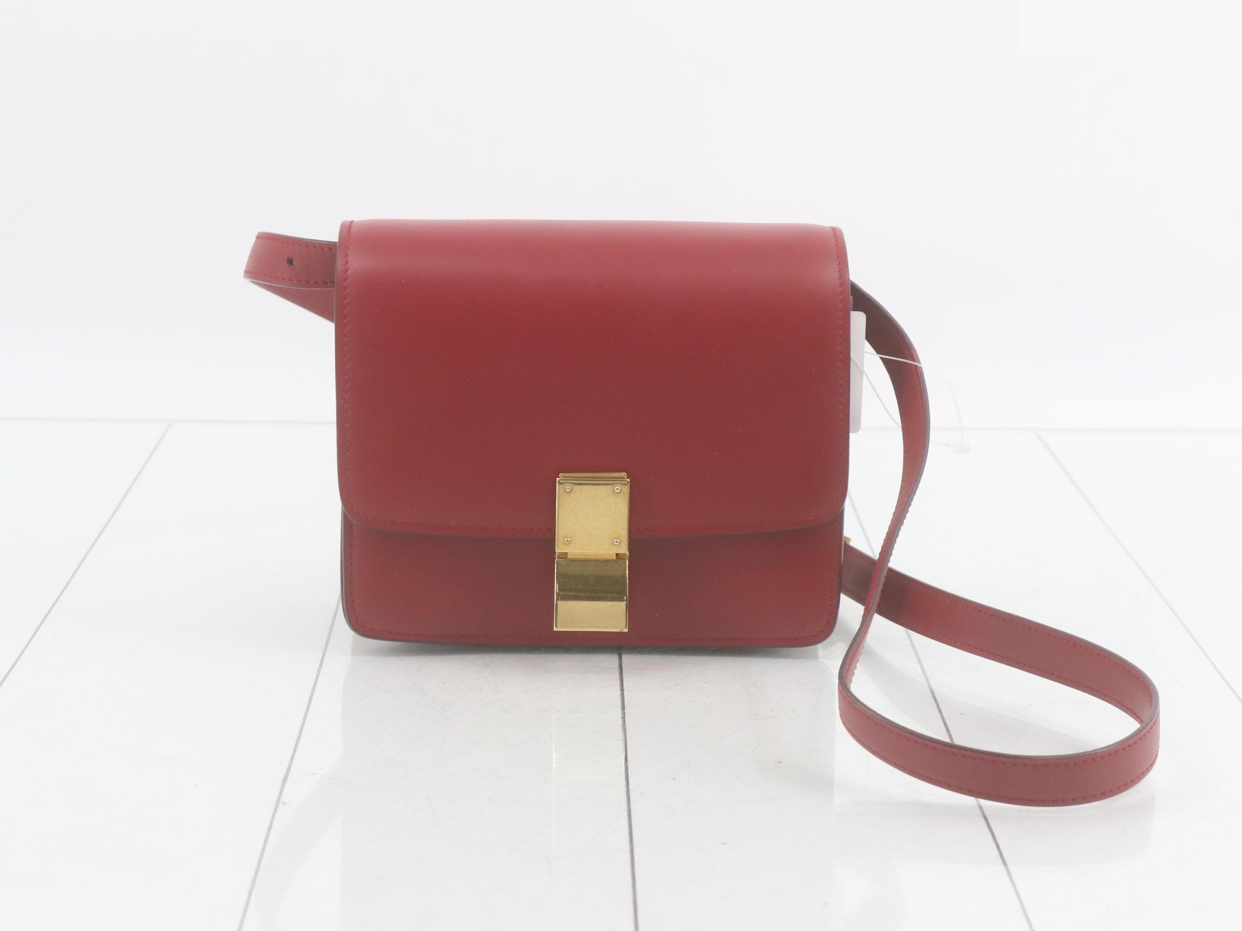 Bags and Shoulder Bags: Classic Box