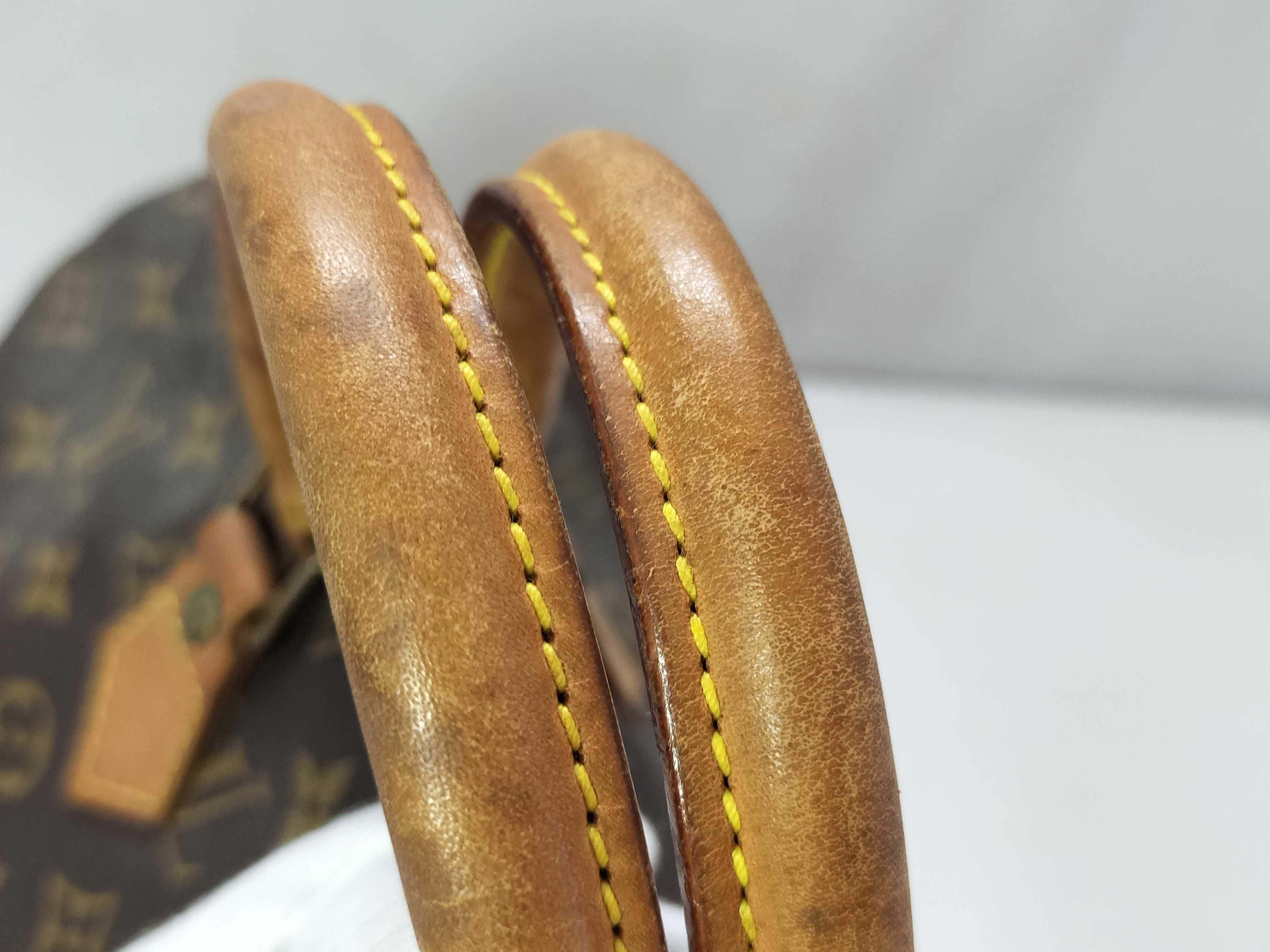 handbag — view 4