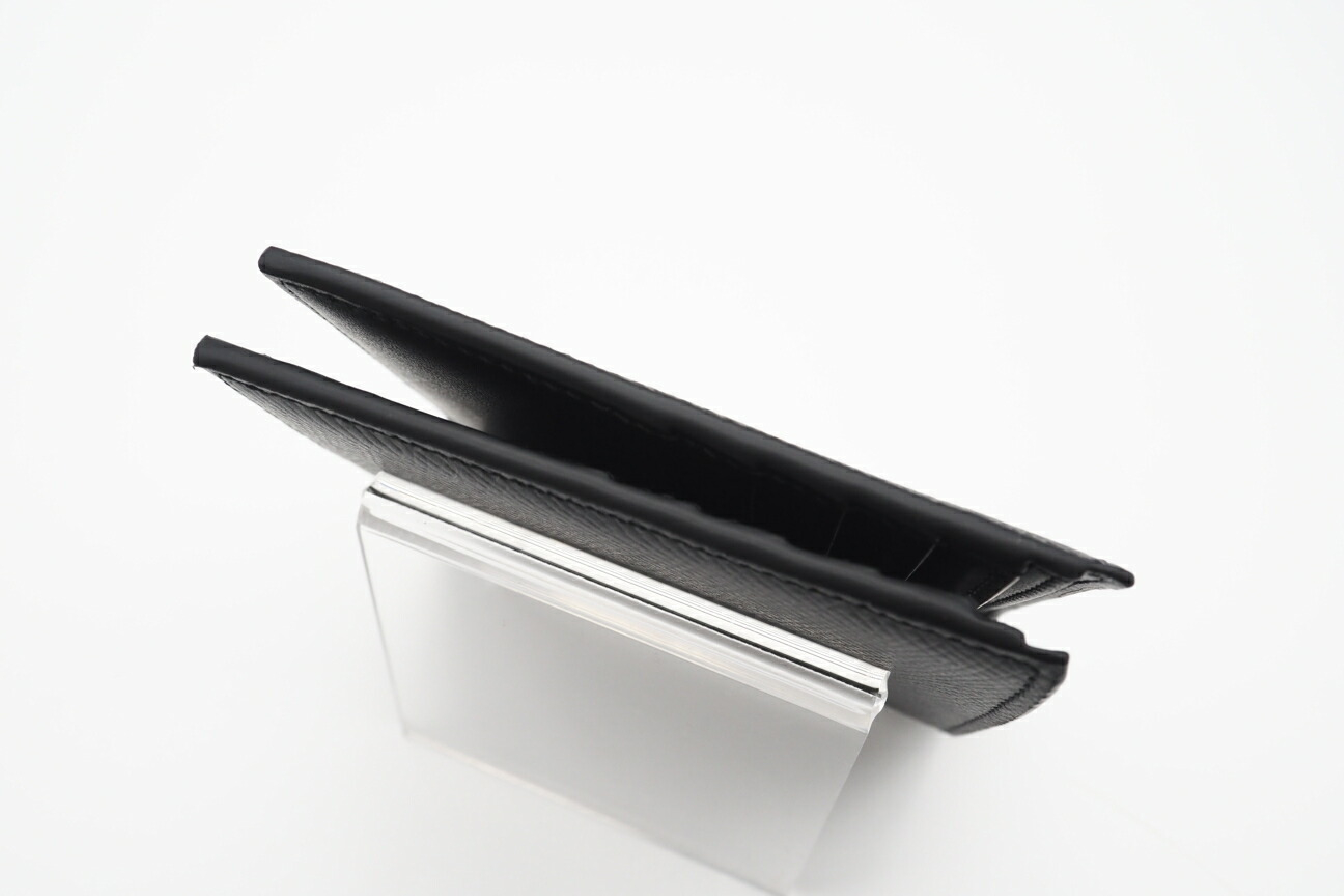 10B653BEN.38SI Grained Calfskin Bifold Wallet, Black, with Dust Bag and Box, Billfold — view 7
