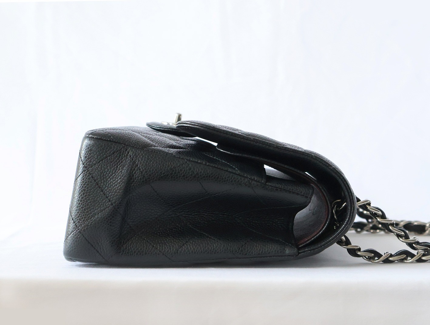 Caviar leather large matelassé bag, size 30, double flap, double chain, black. — view 6