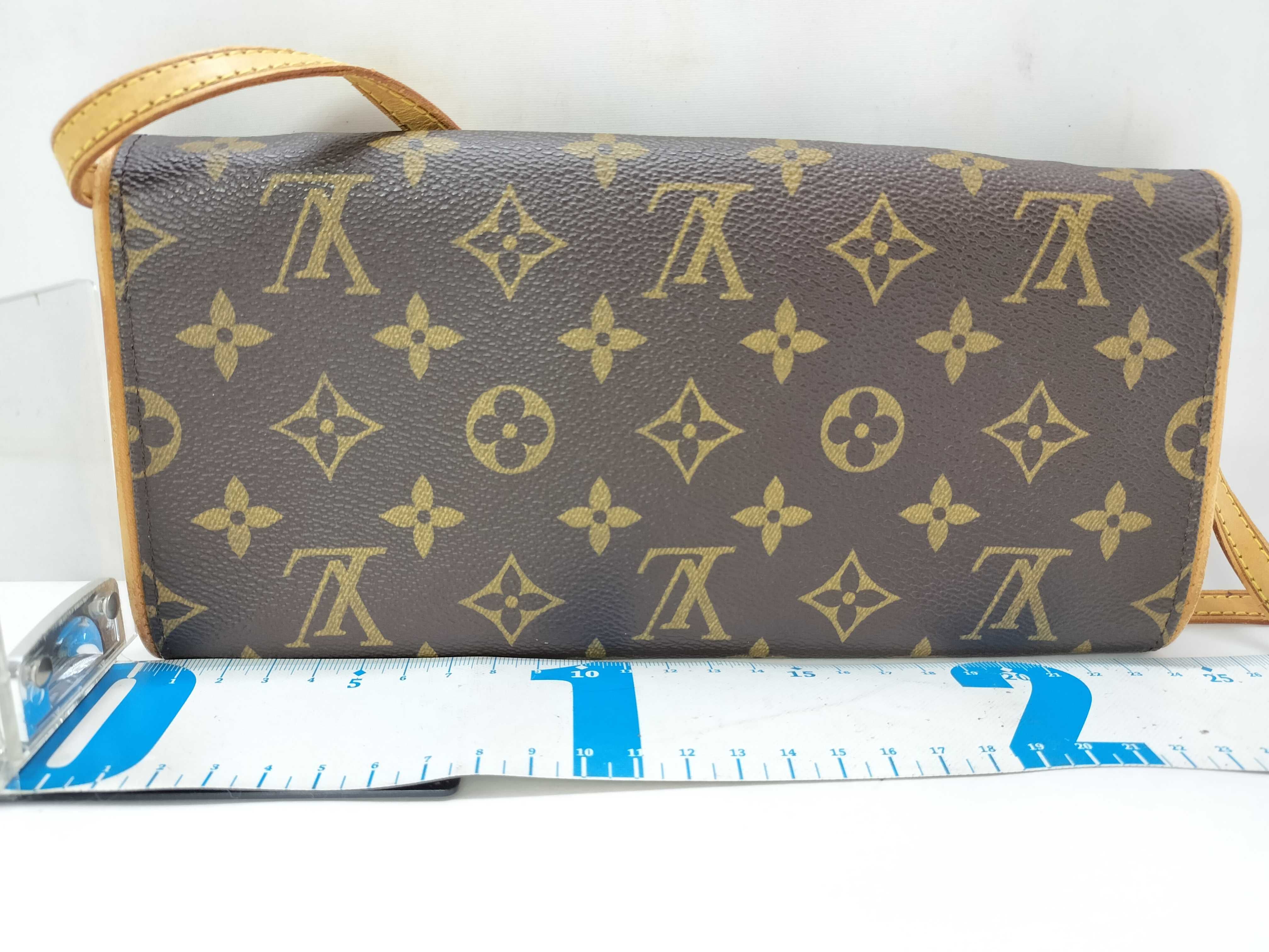 Monogram Louis Vuitton Monogram Twin GMCA0999 Shoulder Bag — view 2