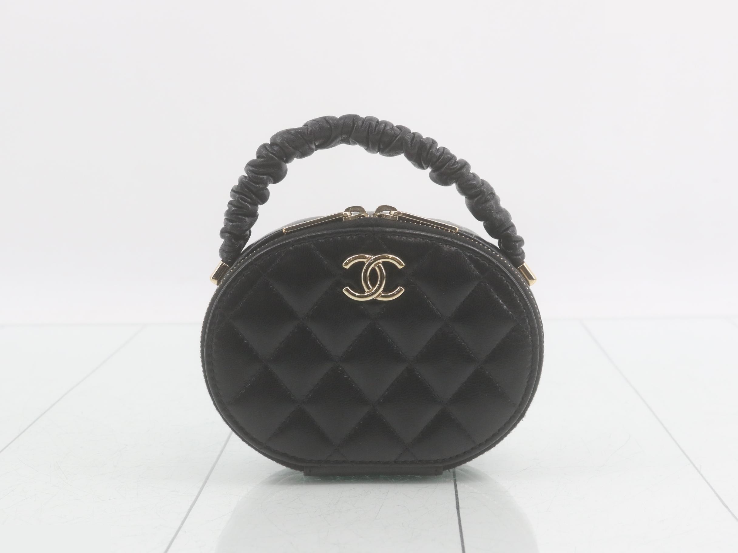 Matelassé Leather Coco Mark Handbag