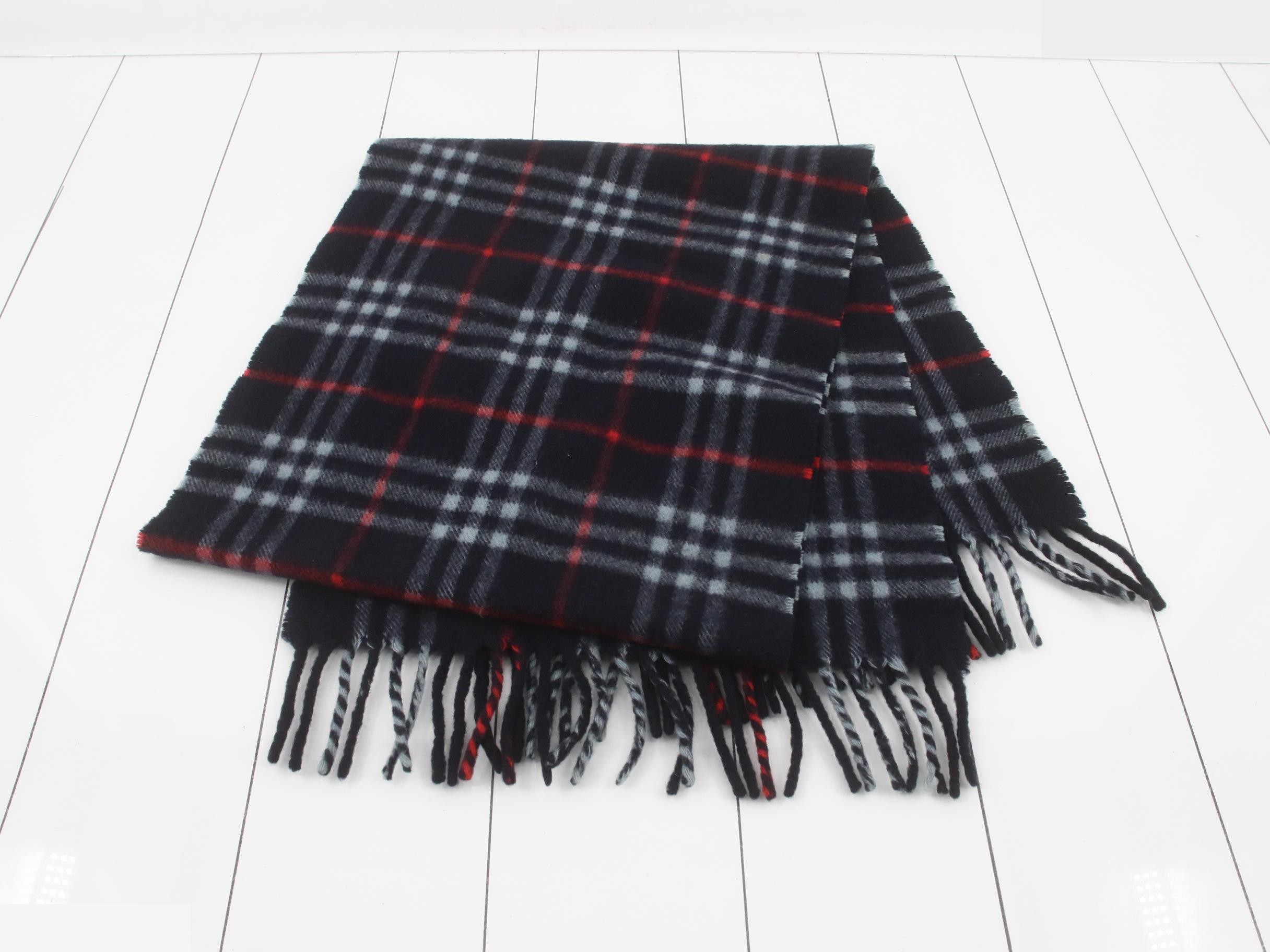 Nova Check Scarf, Navy — view 3