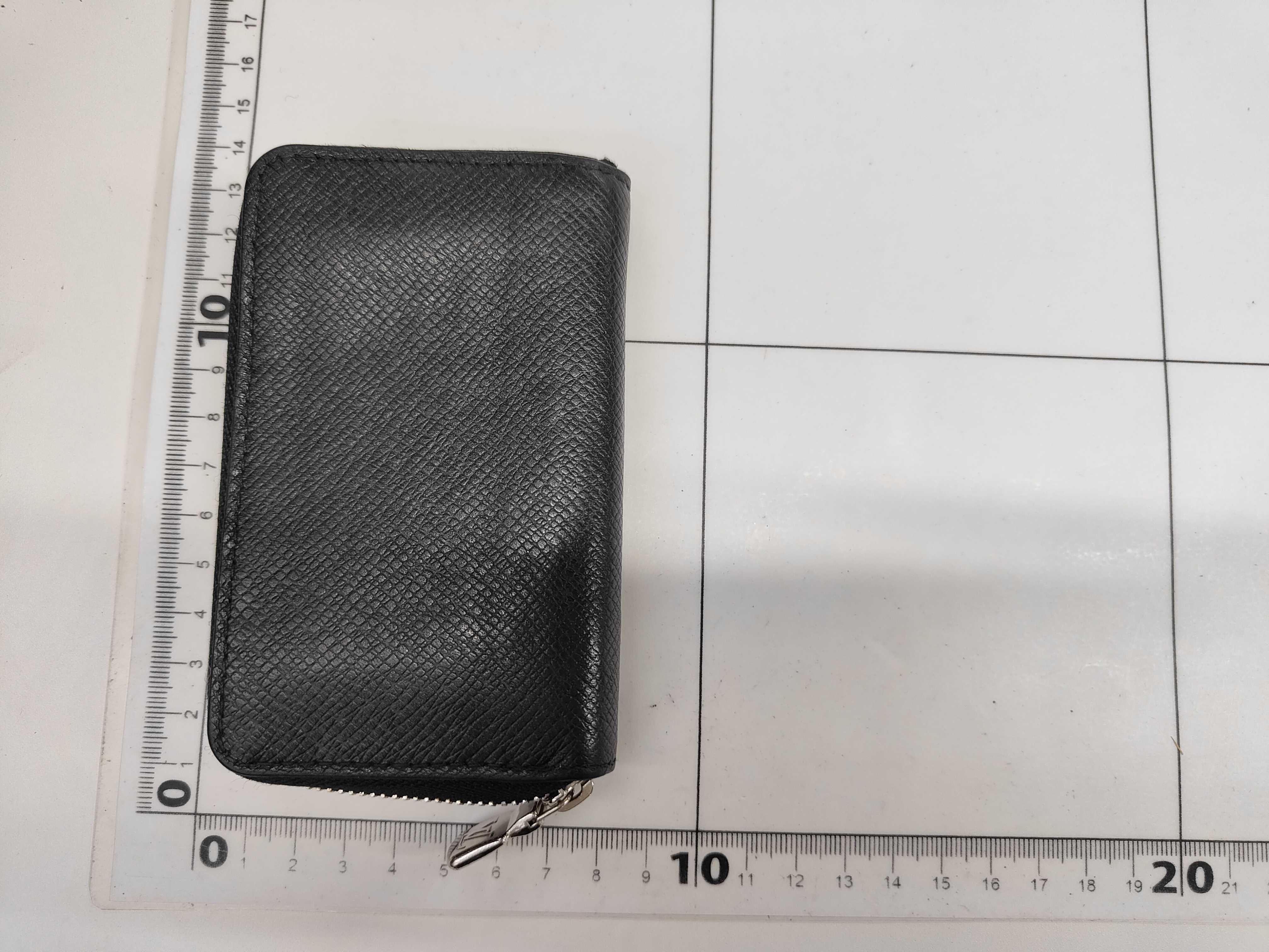 Taiga Zippy Coin Purse M30511 IC Tag Wallet — view 2
