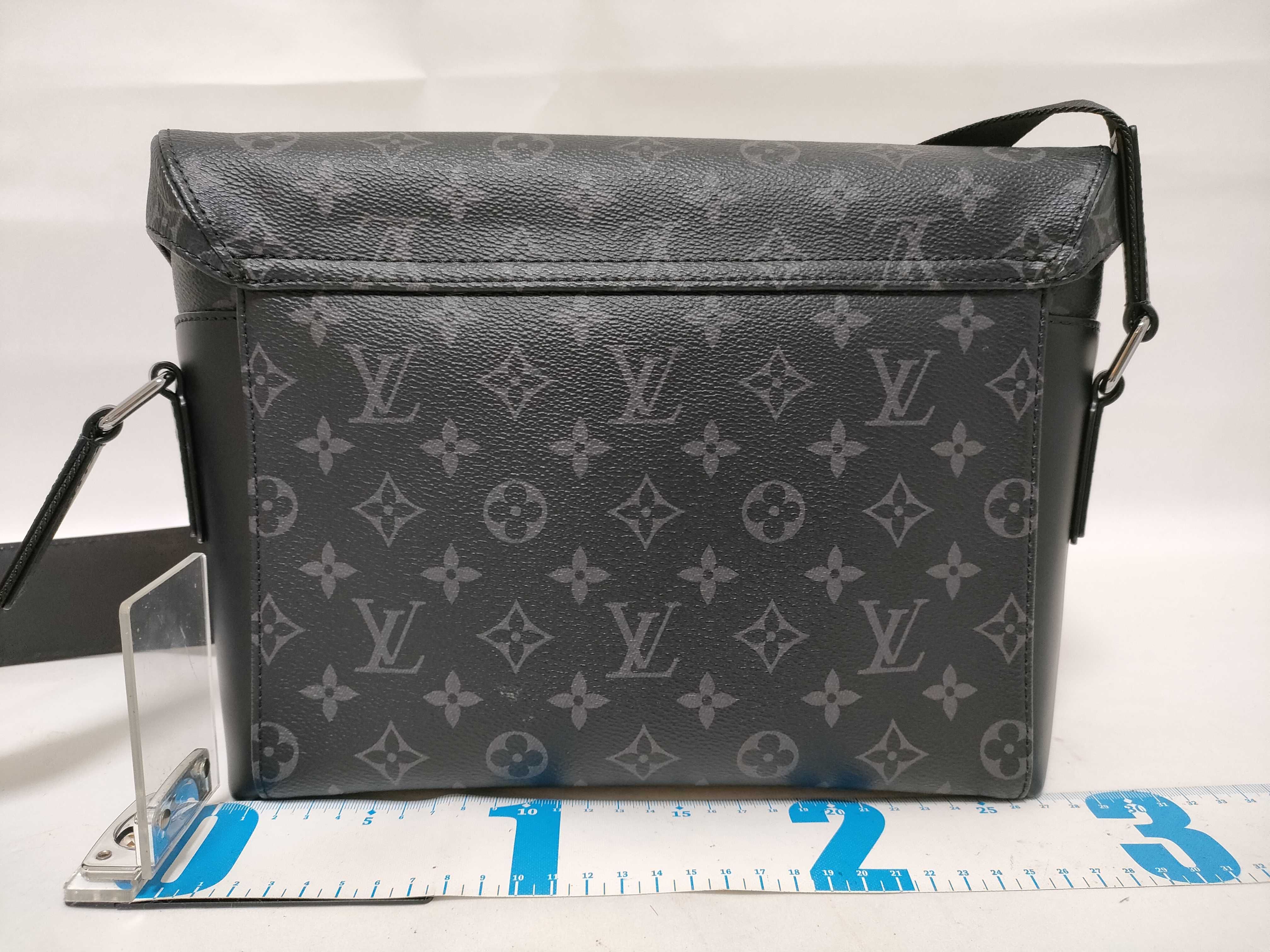LV Monogram Eclipse Messenger Voyage PM Shoulder Bag M40511 FO2118 — view 2