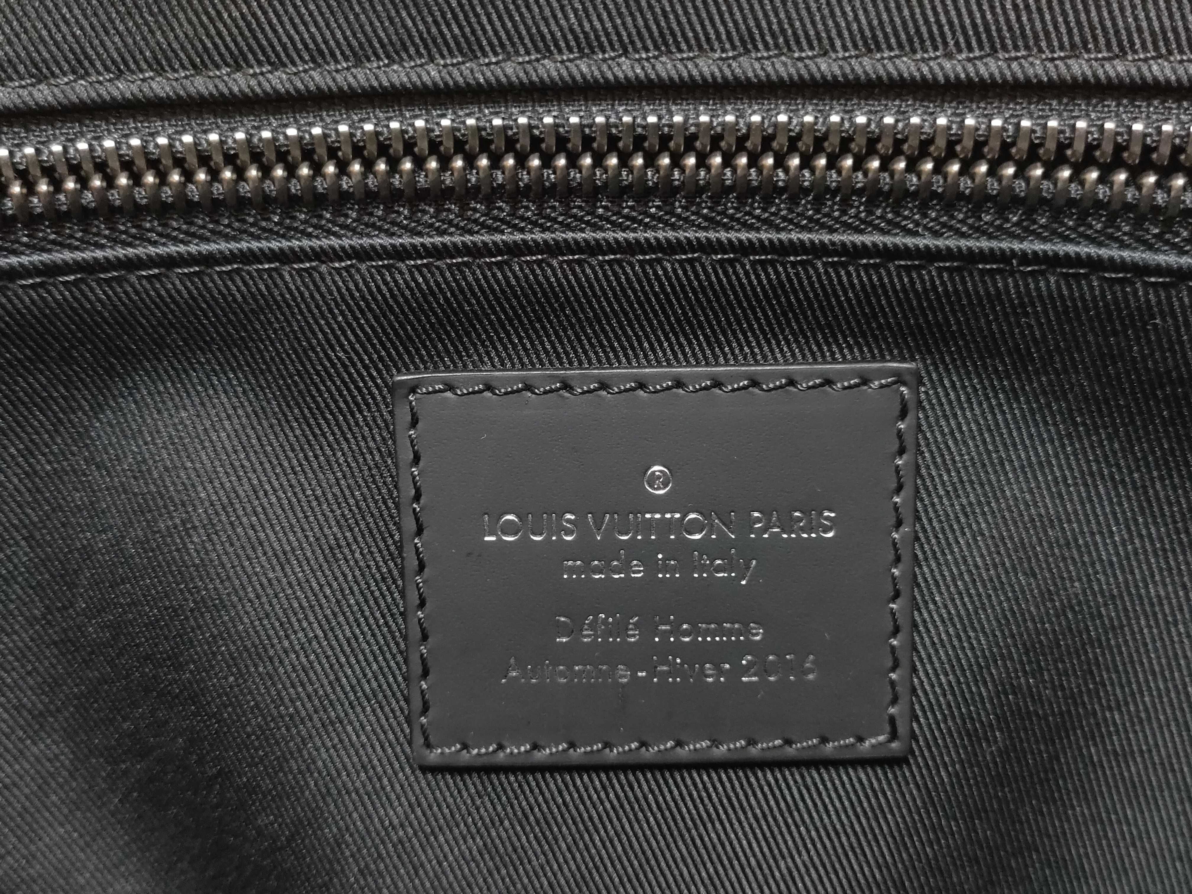 LV Monogram Eclipse Messenger Voyage PM Shoulder Bag M40511 FO2118 — view 13