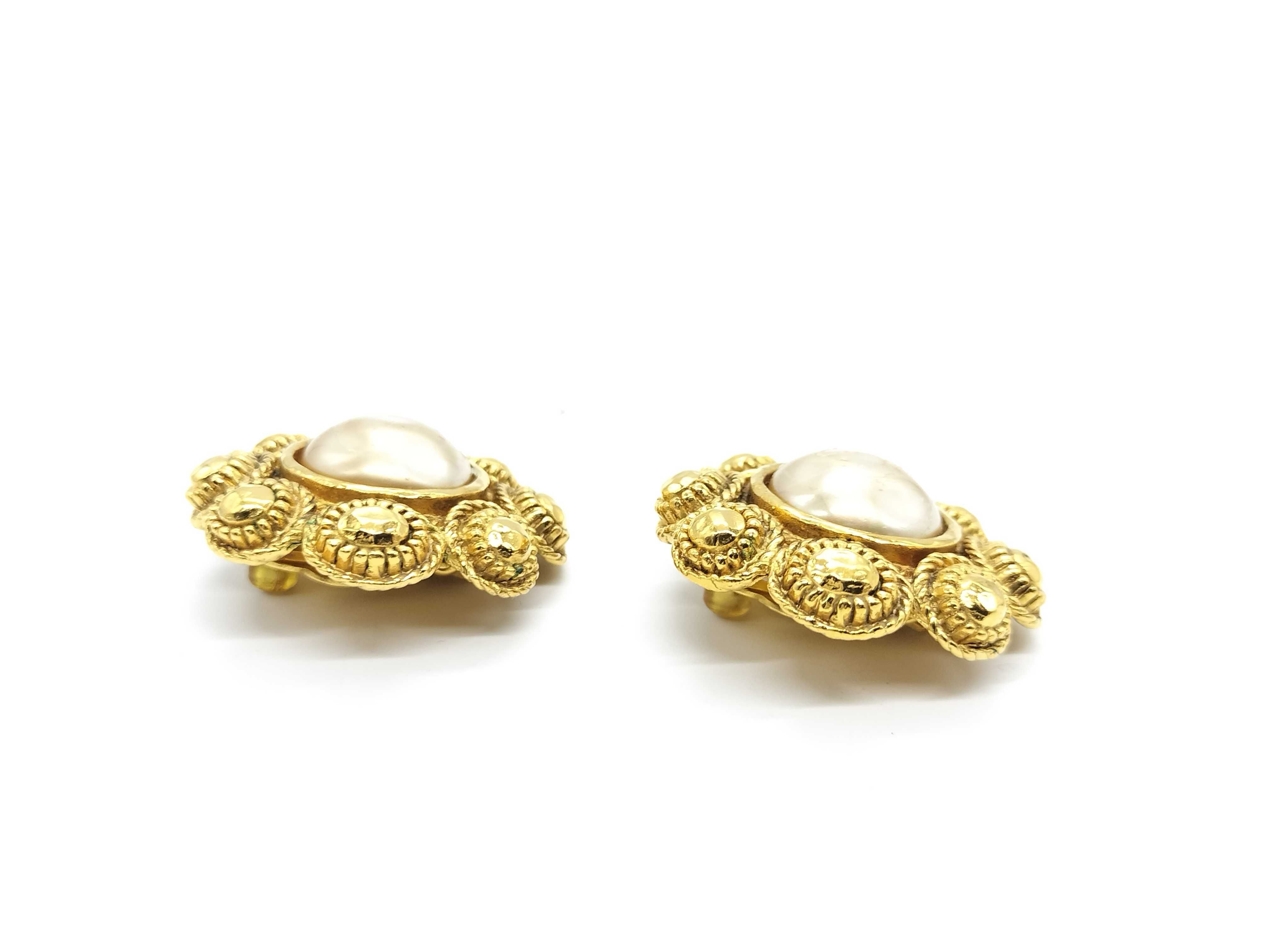 Pearl Earrings, Gold Vintage Earrings — view 2