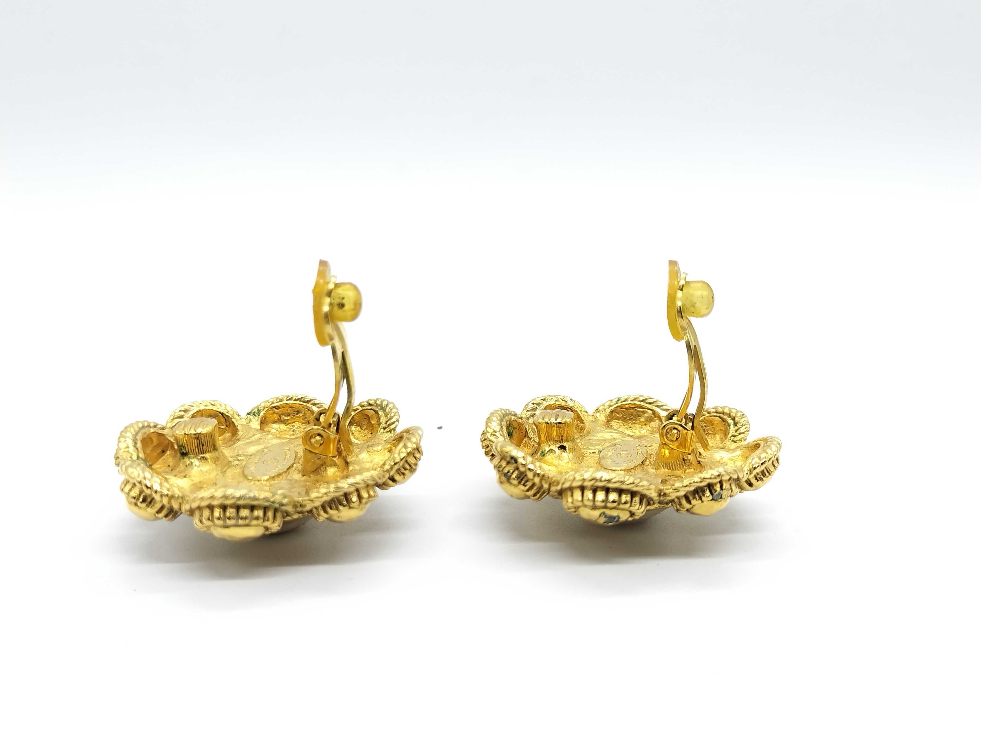 Pearl Earrings, Gold Vintage Earrings — view 4