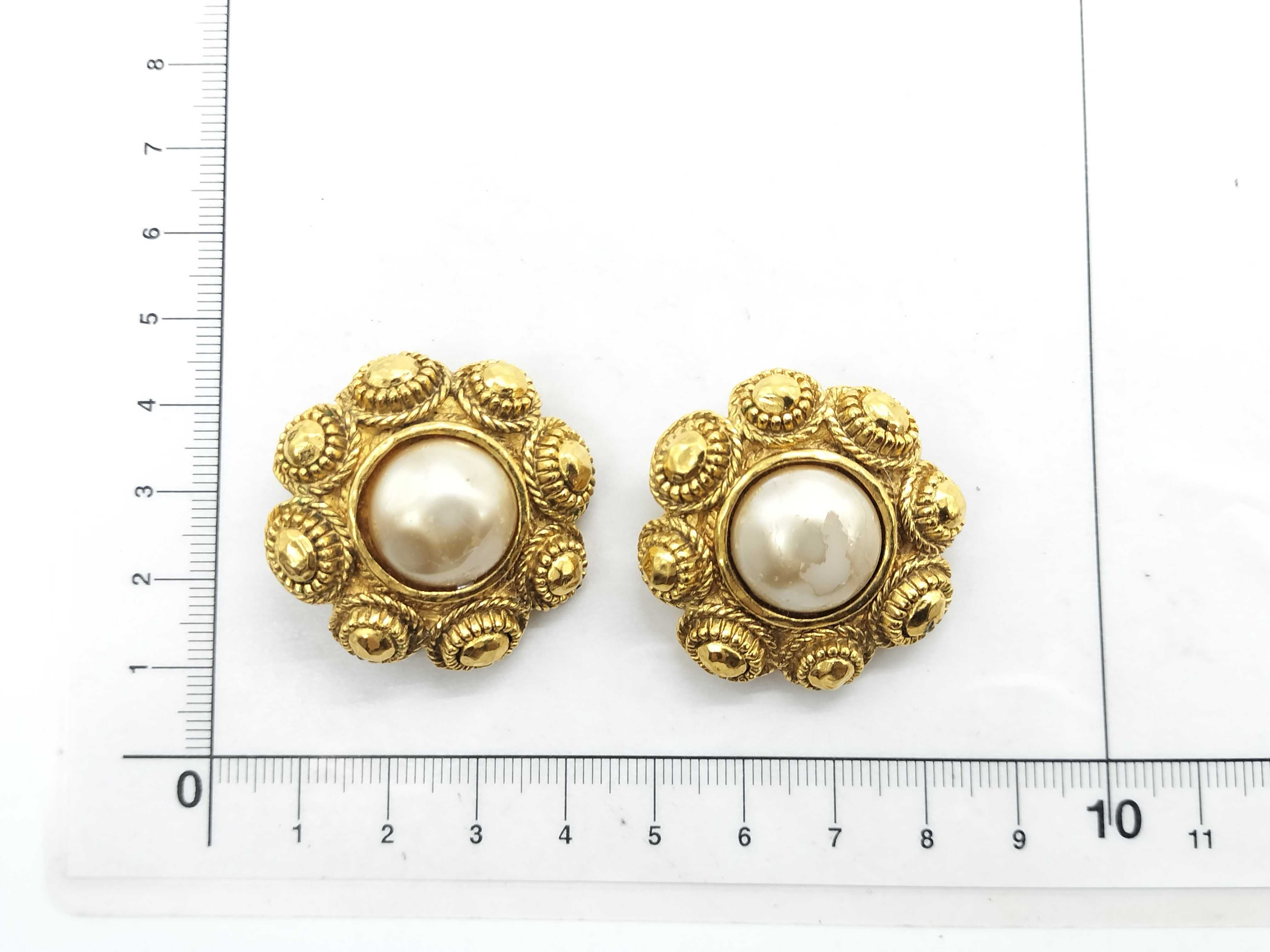 Pearl Earrings, Gold Vintage Earrings — view 6