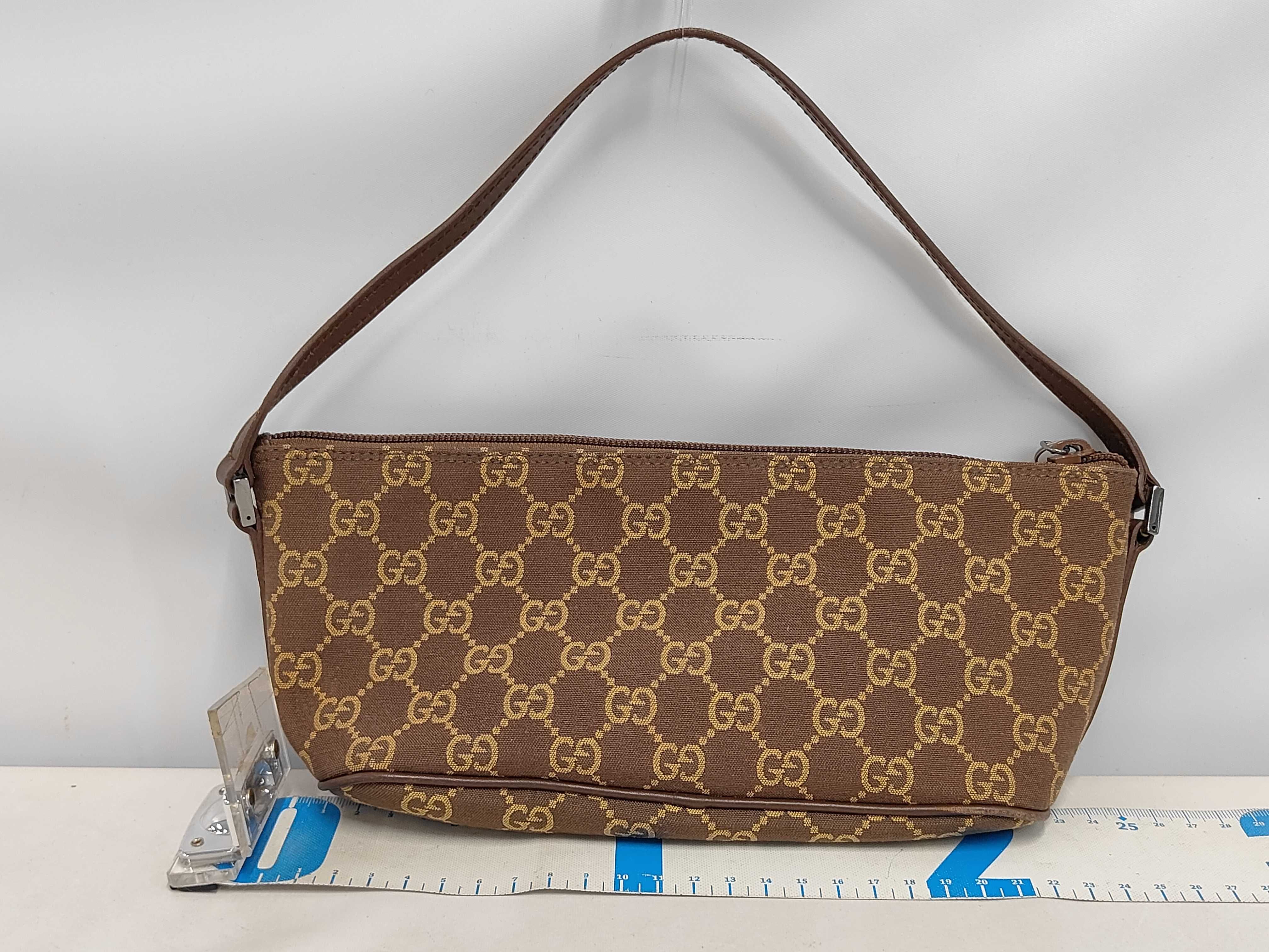GG Canvas Pouch (039 1103 2122) — view 2