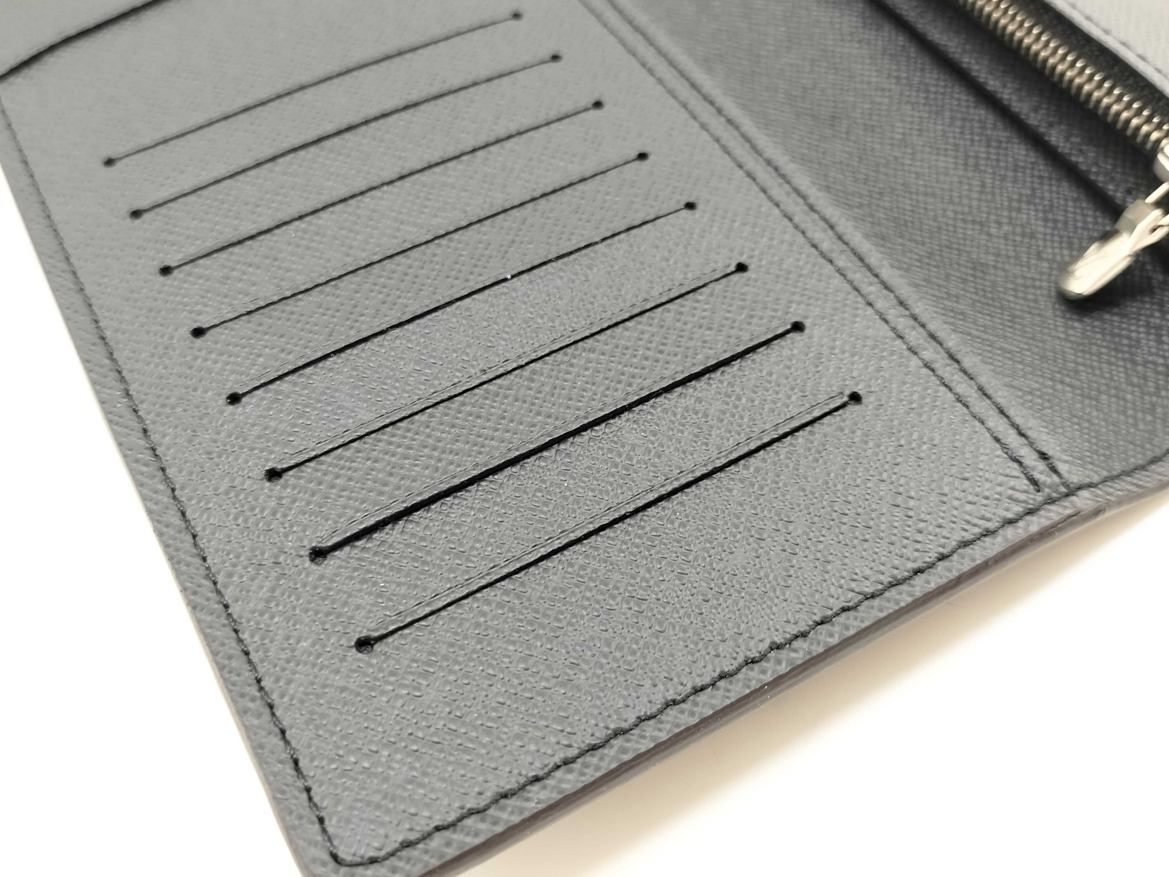 Taiga Leather Wallet, Taiga Brazza Stripe, Black, M64012 — view 10