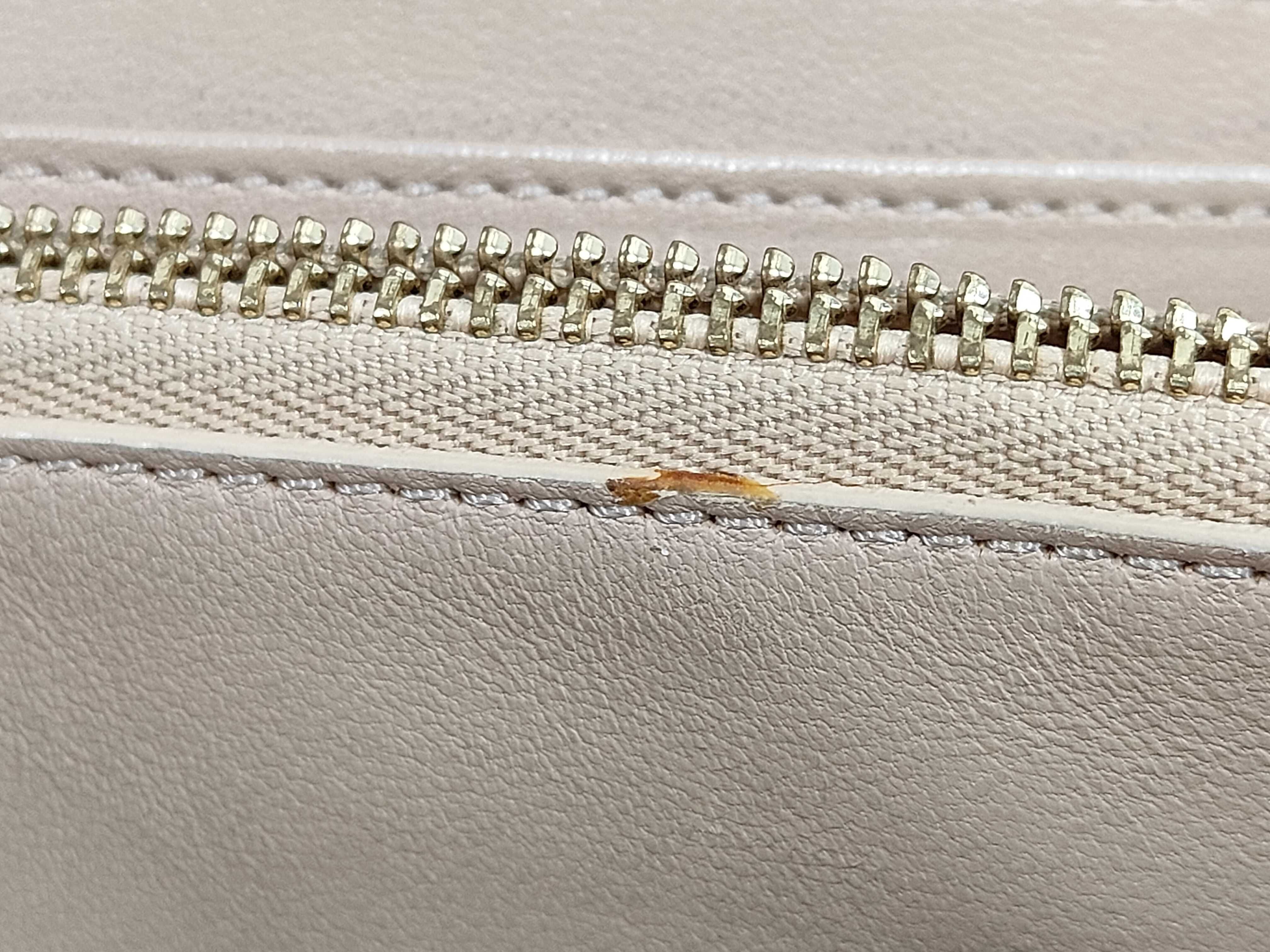 Chloé / Long Wallet / Leather Wallet — view 9