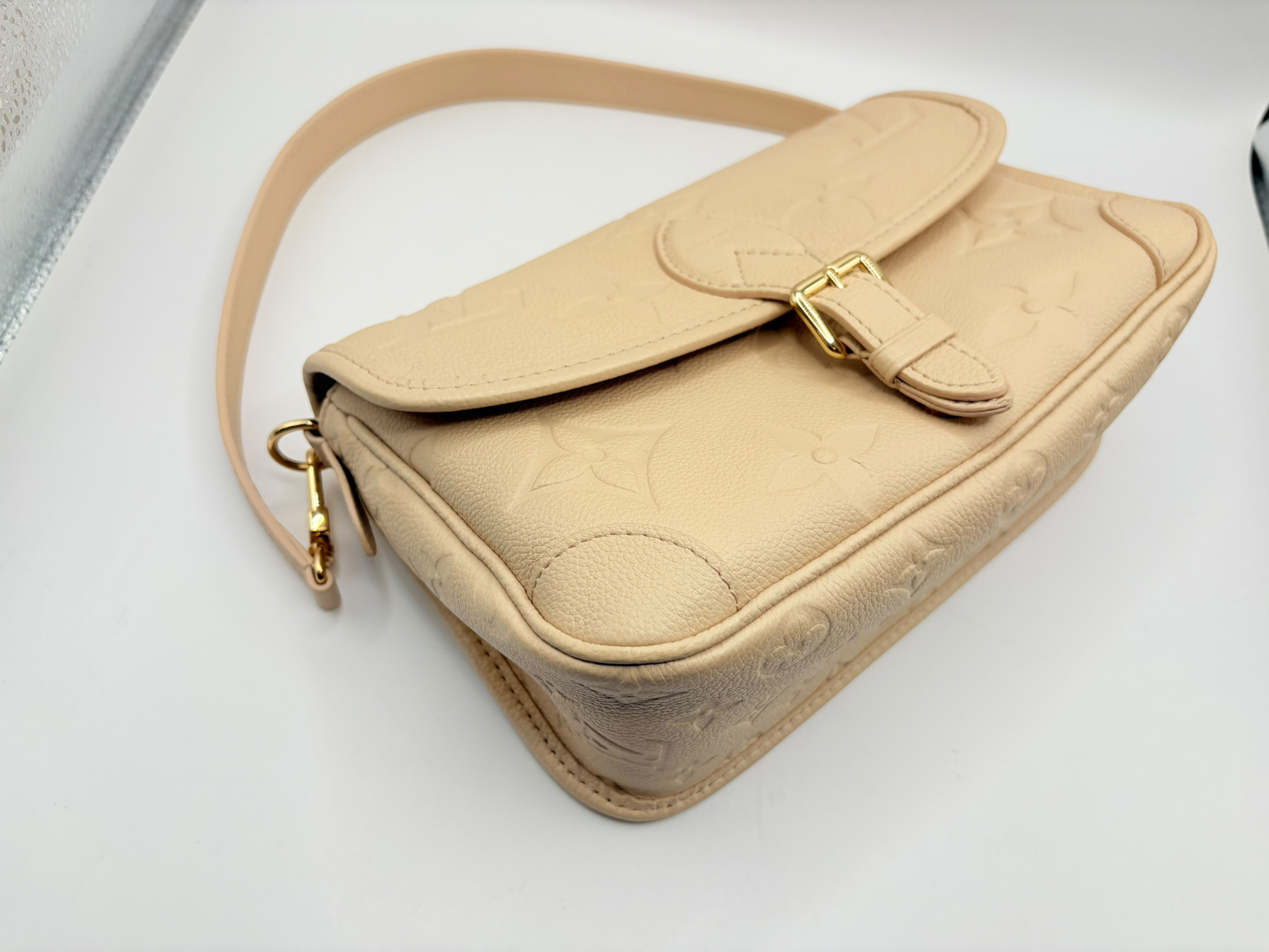 Monogram Empreinte Diane M46388 Beige Shoulder Bag (RFID detected) — view 2