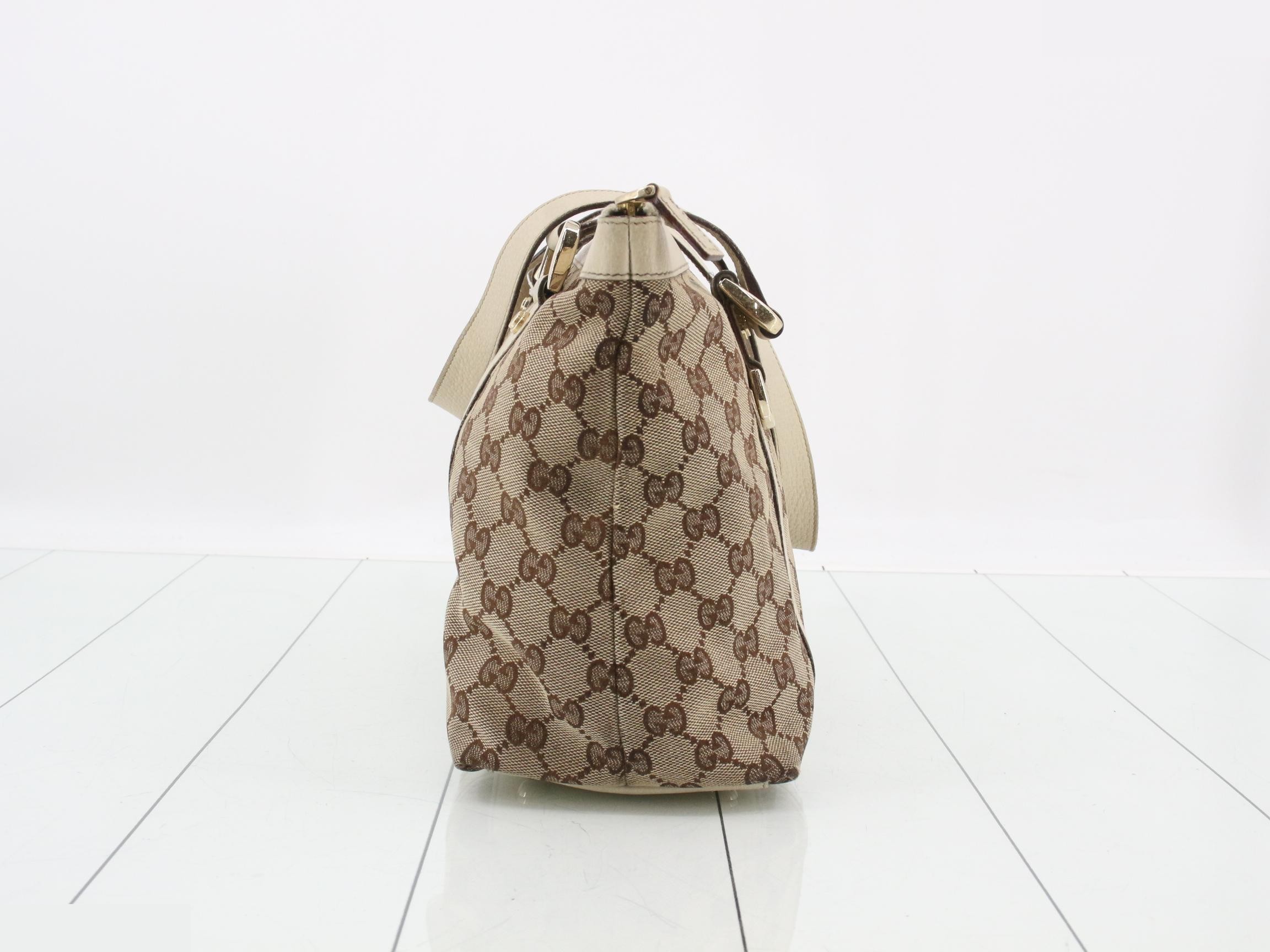 GG Canvas Abby Shoulder Bag — view 4
