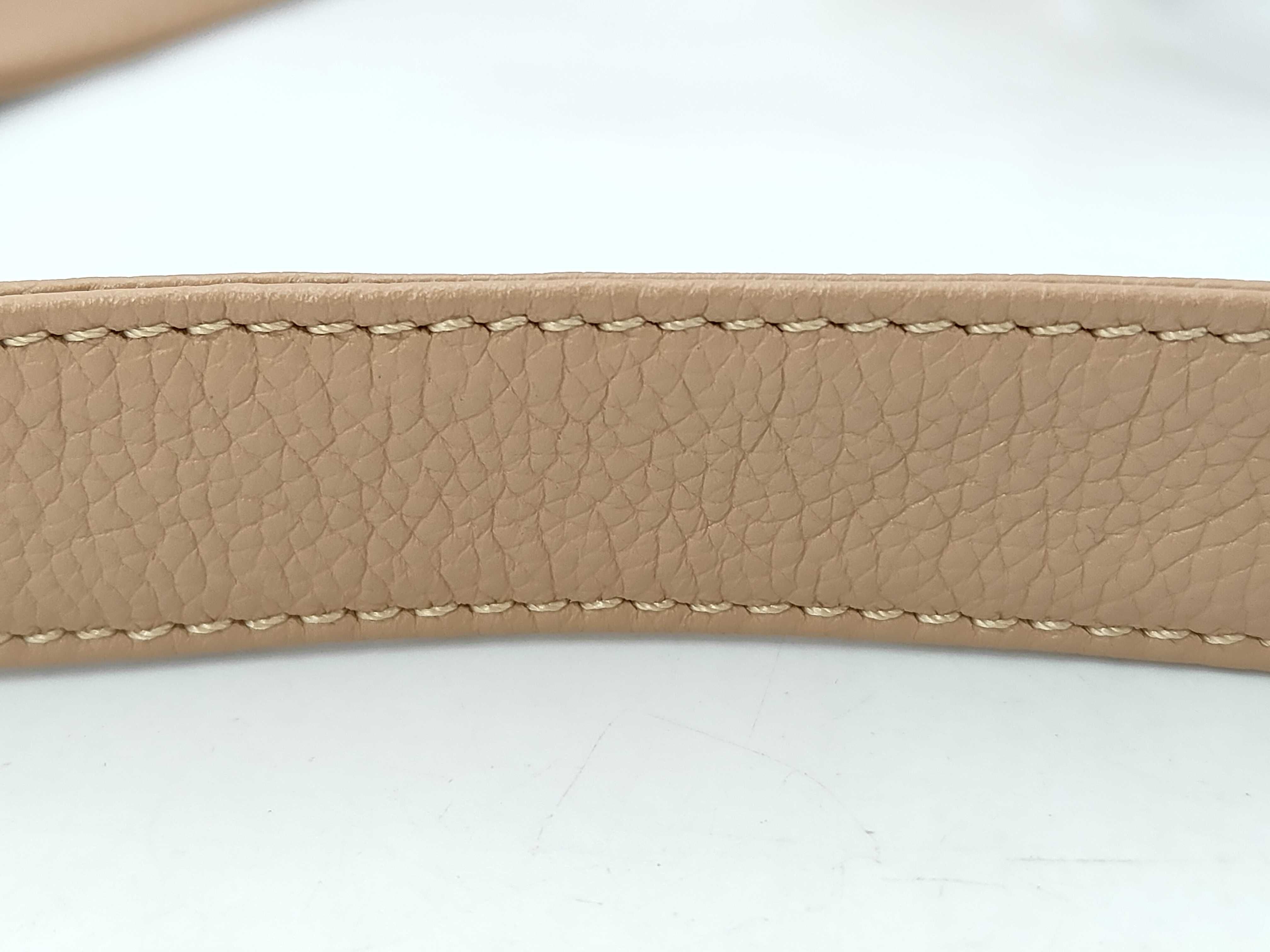 Executive Tote, Gold Hardware, 2-way Tote Bag/Shoulder Bag, Serial Number 9, Beige Handbag — view 11
