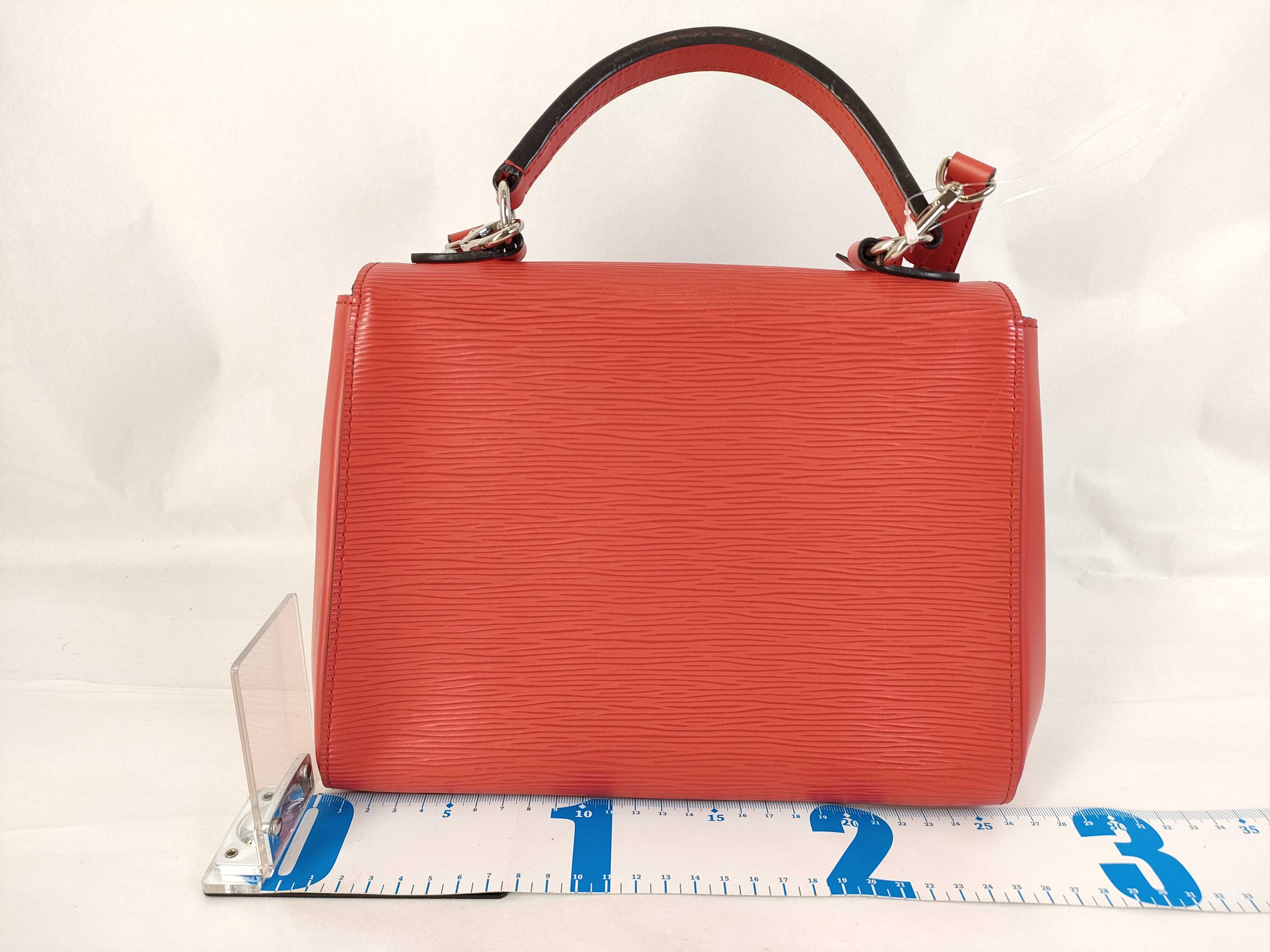 Epi Louis Vuitton Epi Cluny 2WAY Shoulder Handbag — view 2
