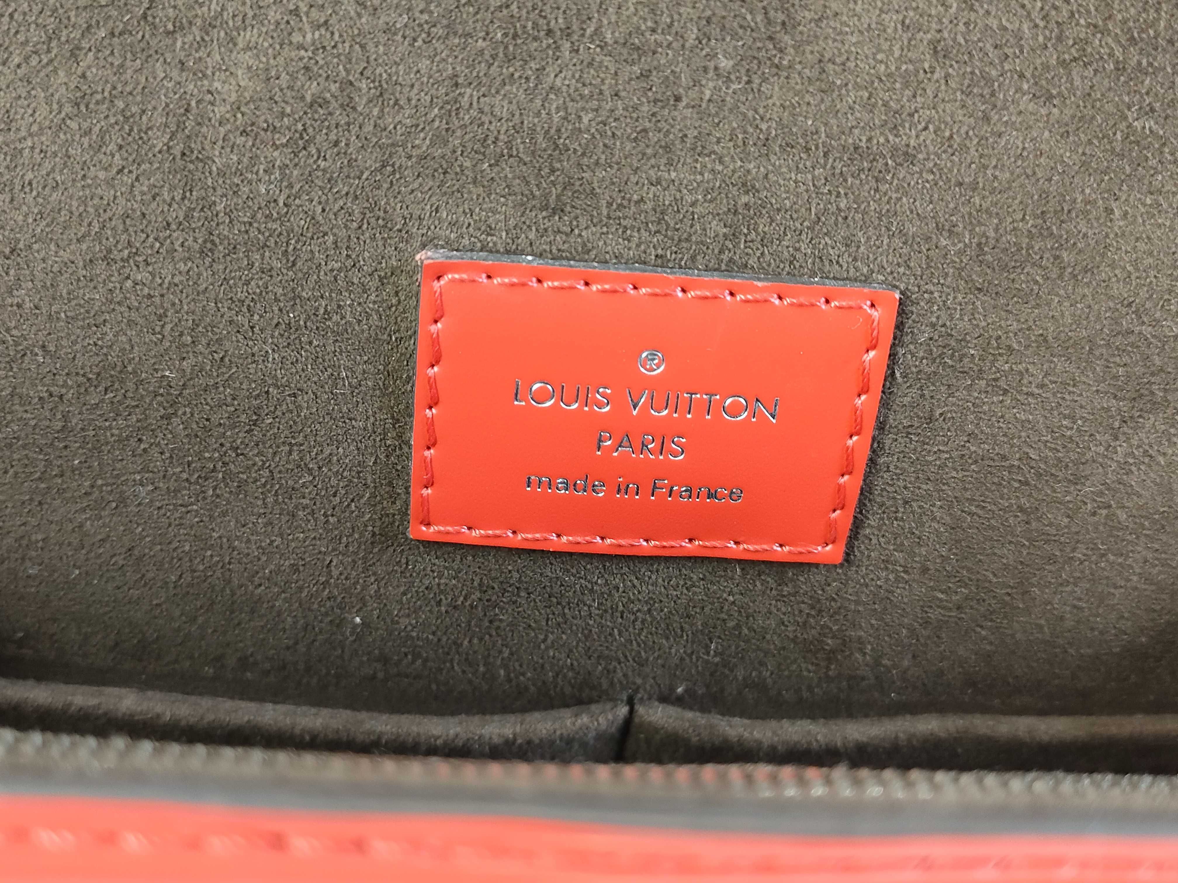 Epi Louis Vuitton Epi Cluny 2WAY Shoulder Handbag — view 12