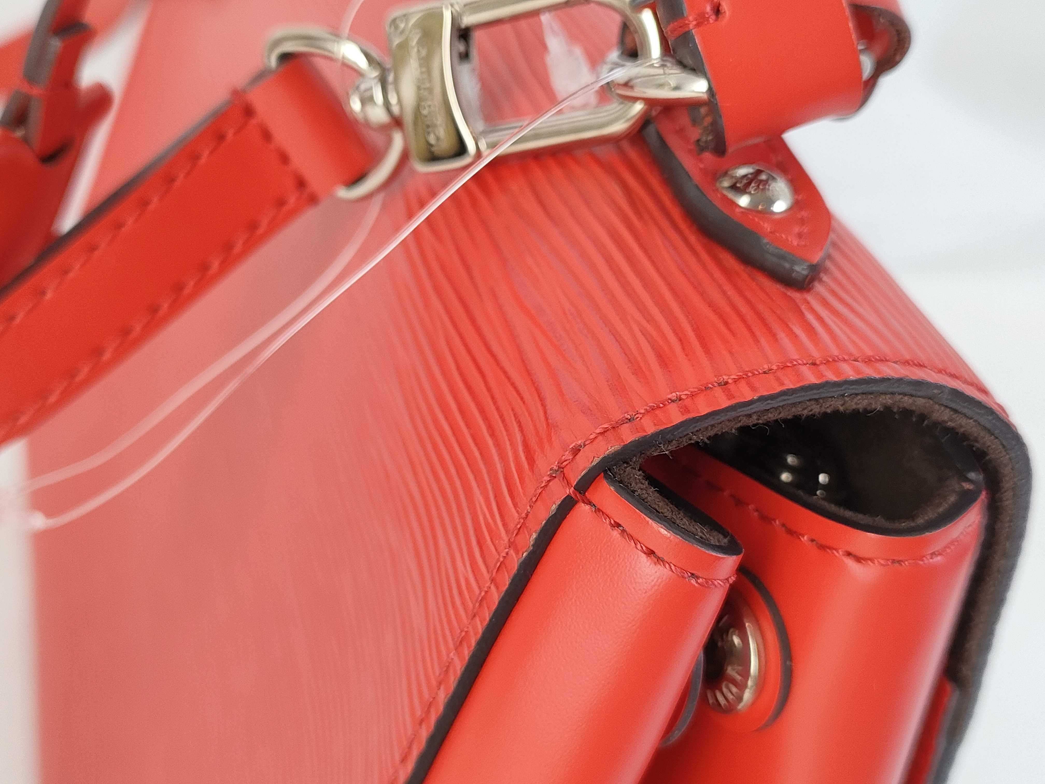 Epi Louis Vuitton Epi Cluny 2WAY Shoulder Handbag — view 15