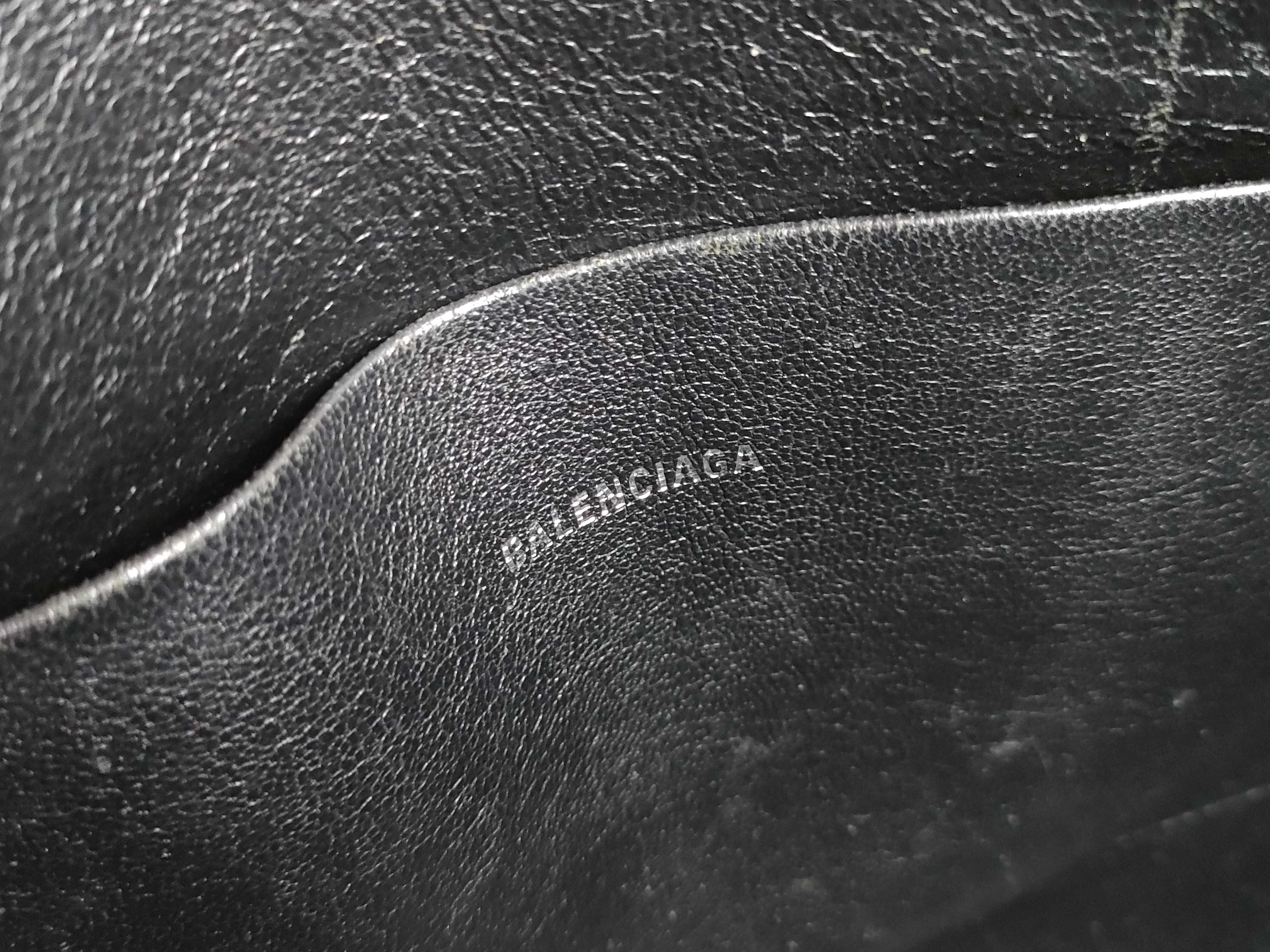 Ville Calfskin Leather Clutch Bag — view 12