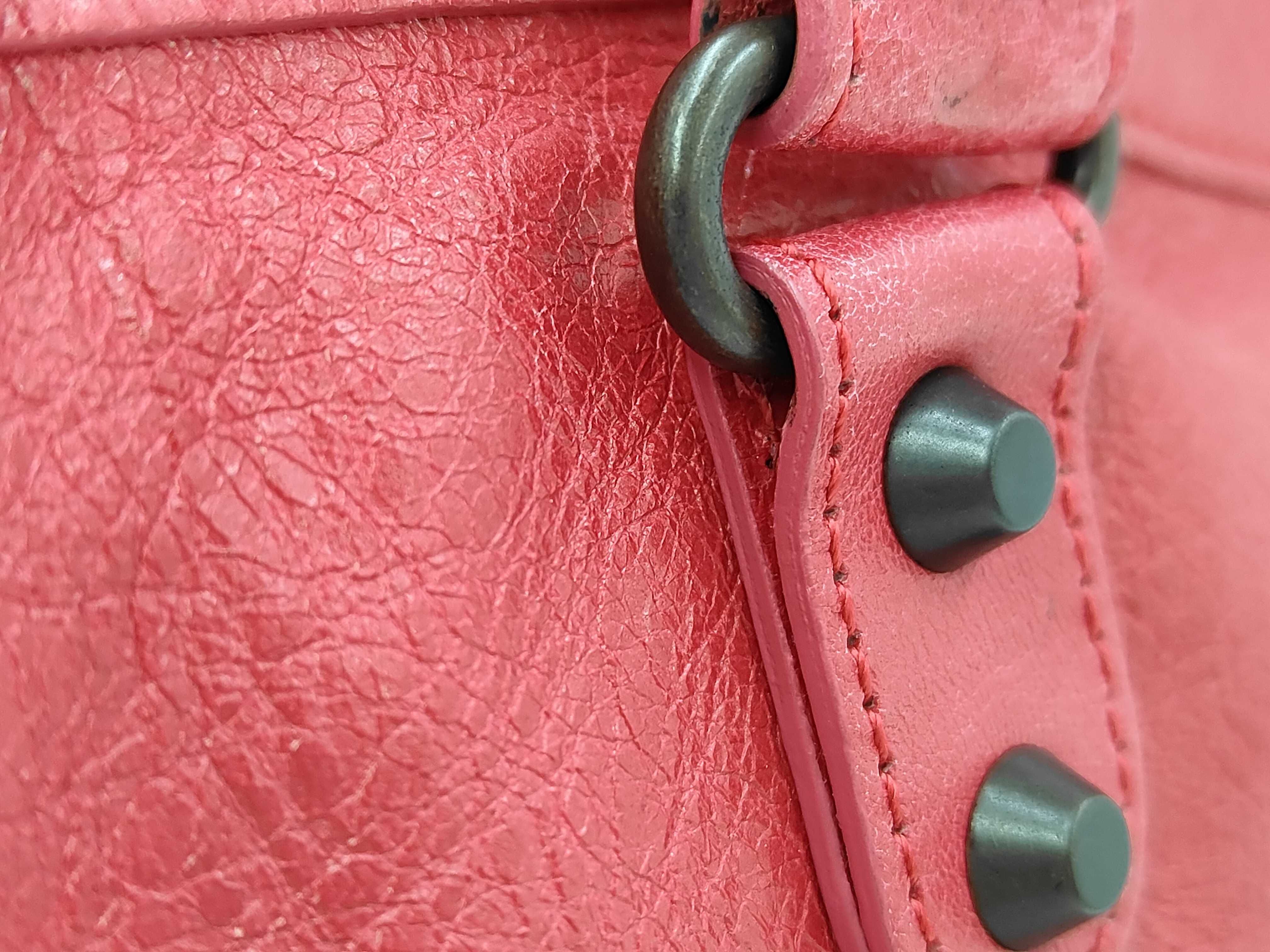 115748 The City Medium Rose Turian Lambskin Leather Shoulder Bag with Mirror — view 3