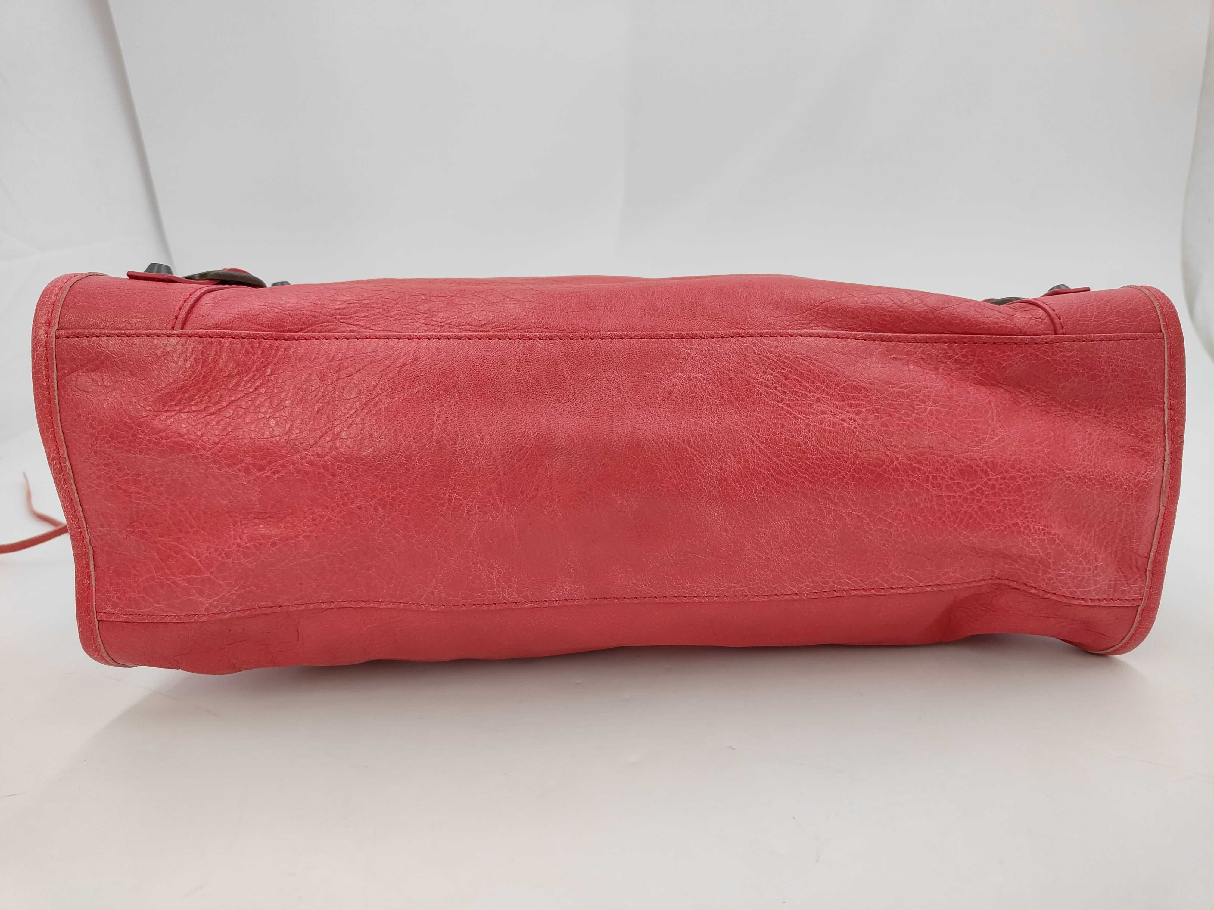 115748 The City Medium Rose Turian Lambskin Leather Shoulder Bag with Mirror — view 7
