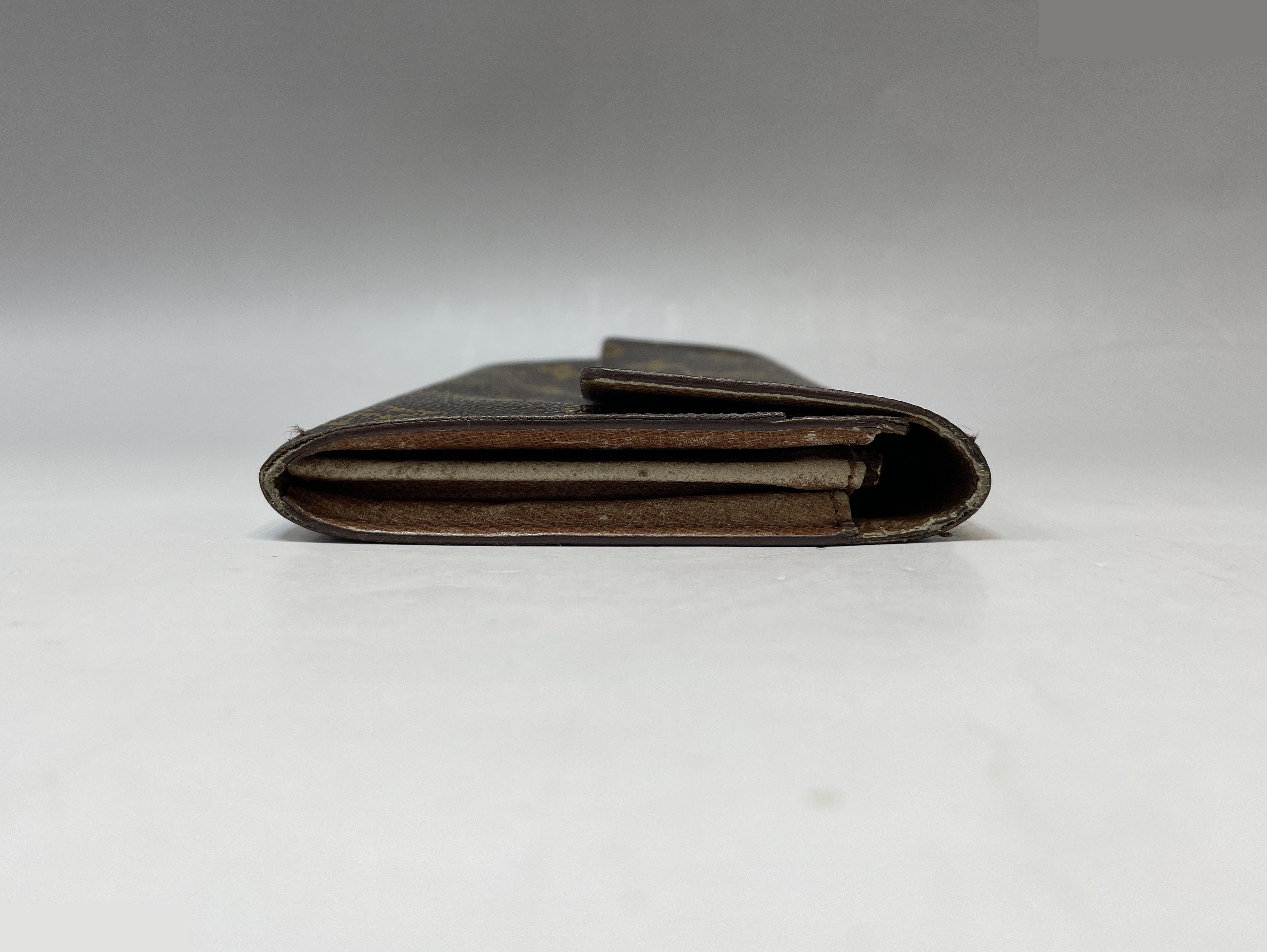 Monogram Pochette Portemonnaie Credit Bi-fold Long Wallet — view 4
