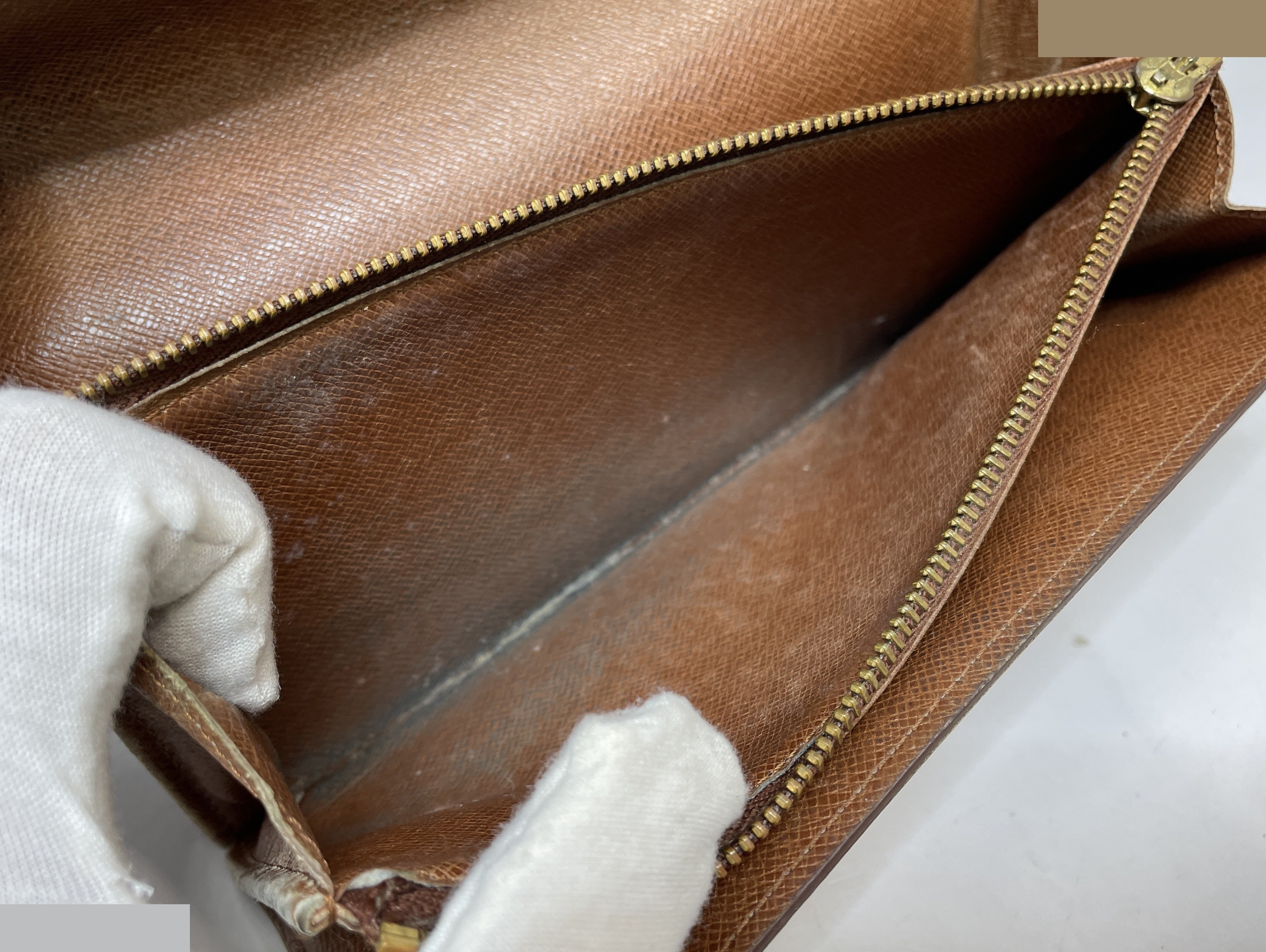Monogram Pochette Portemonnaie Credit Bi-fold Long Wallet — view 9