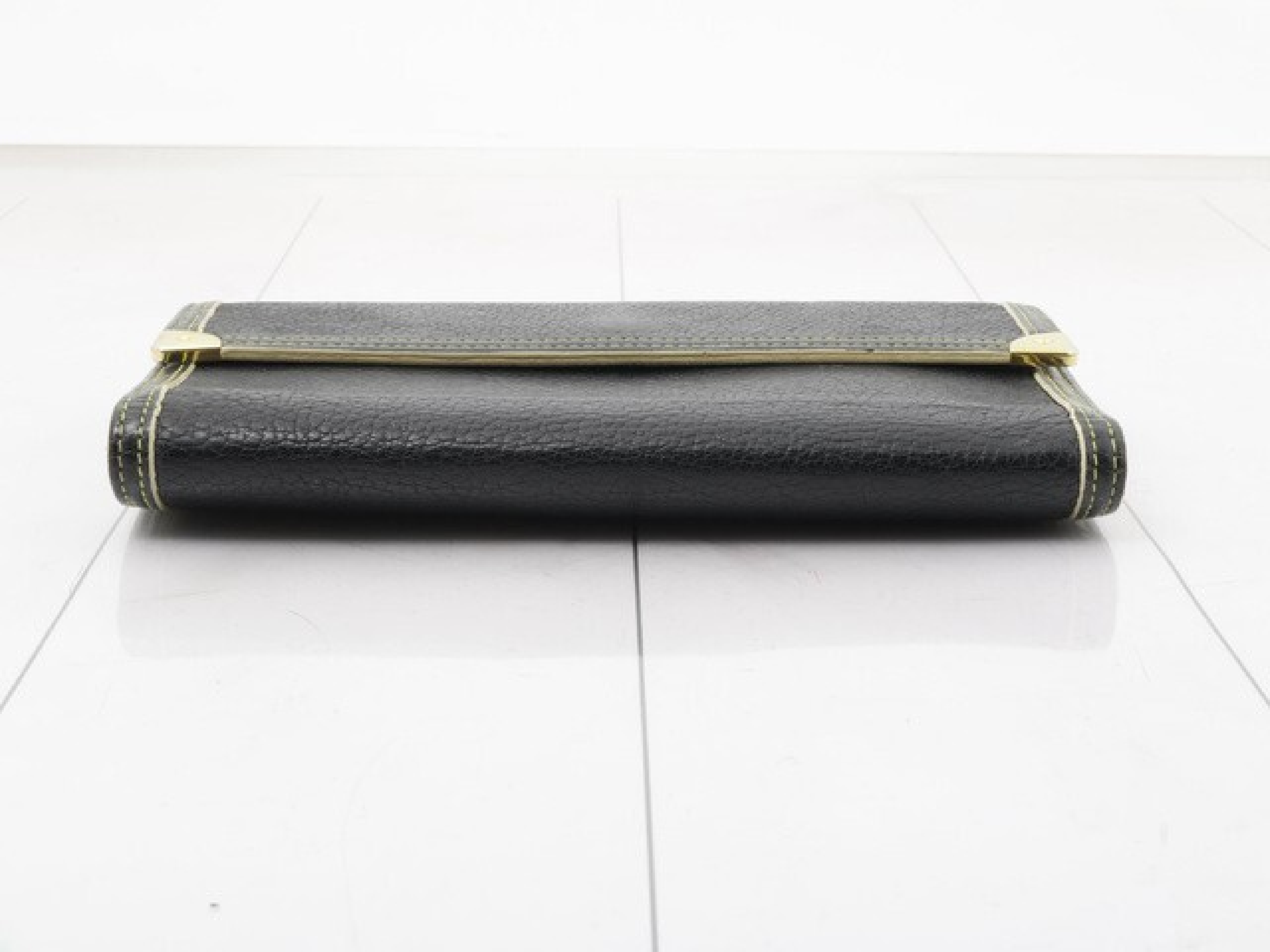 M91836 Porte Trésor International Noir Wallet — view 3