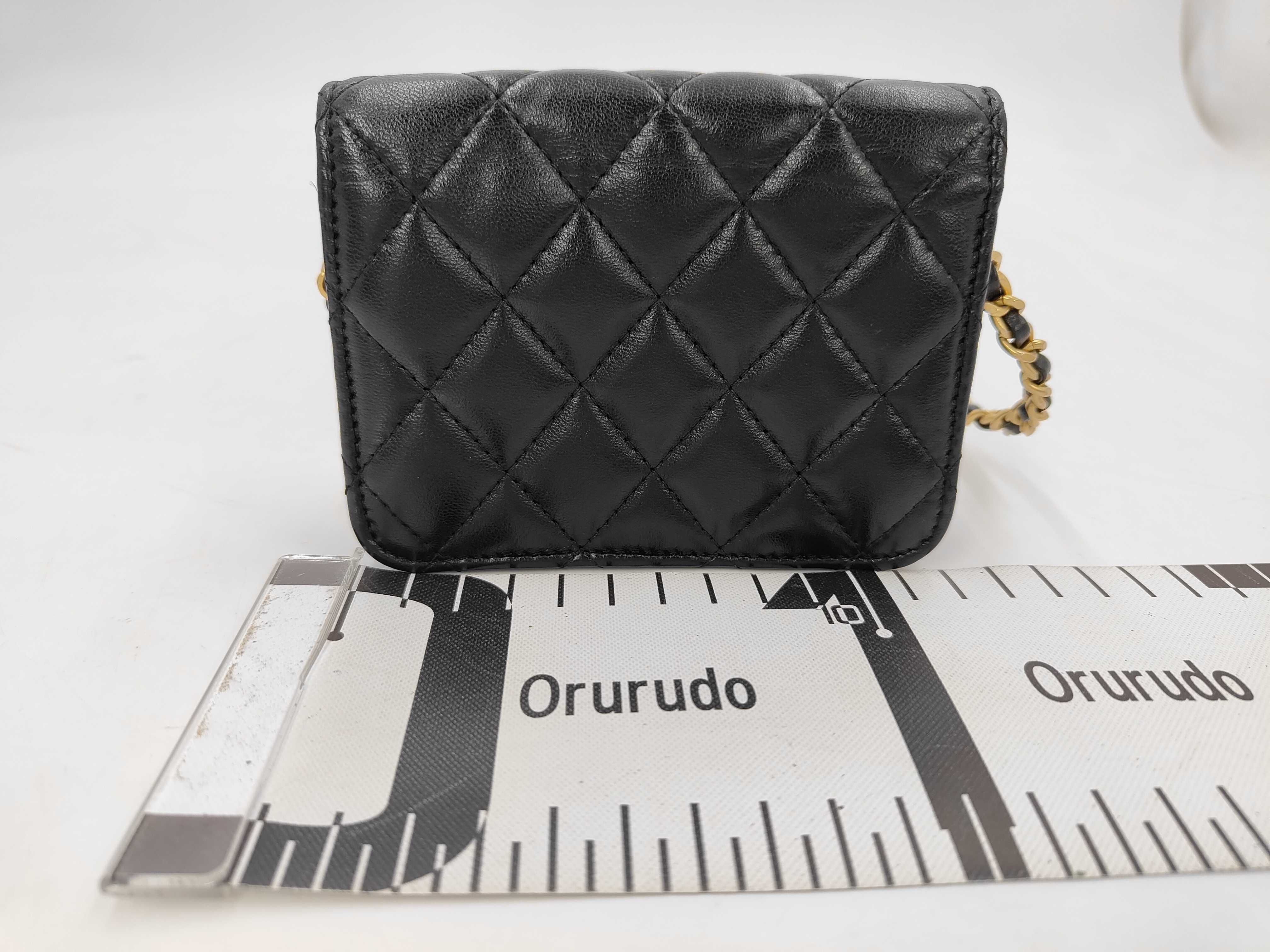 AP4010 Matelassé Coco Mark Mini Bag Pearl Ball Chain Shoulder Bag — view 2
