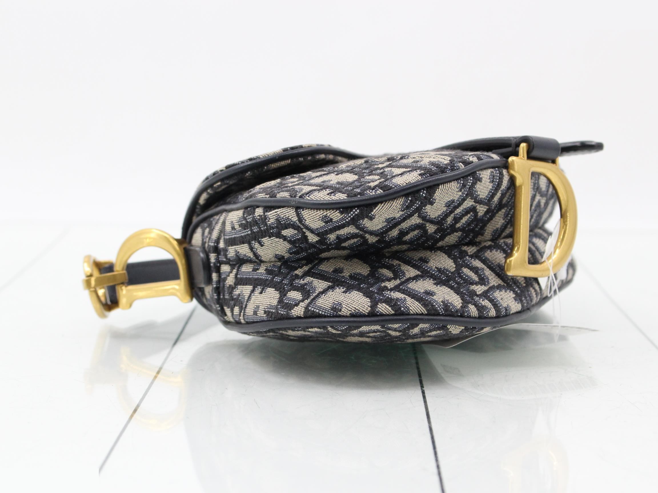 handbag — view 5